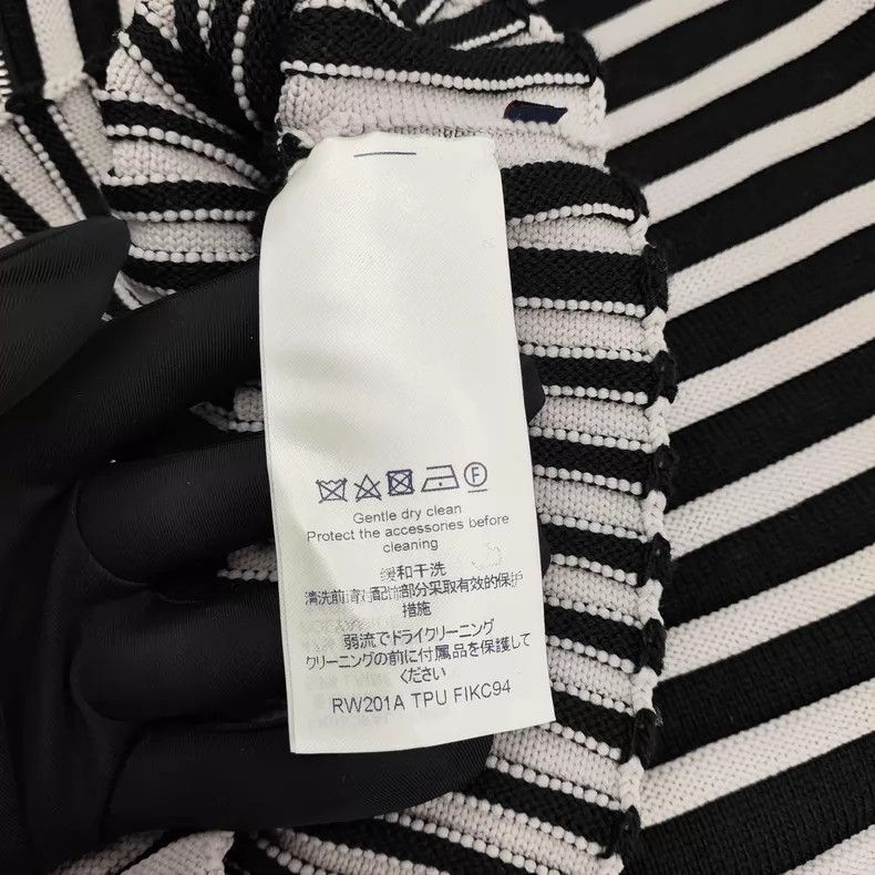 Louis Vuitton Louis Vuitton 2020 Early Spring Show Knit Stripes sweater Size S / US 4 / IT 40 - 5 Thumbnail