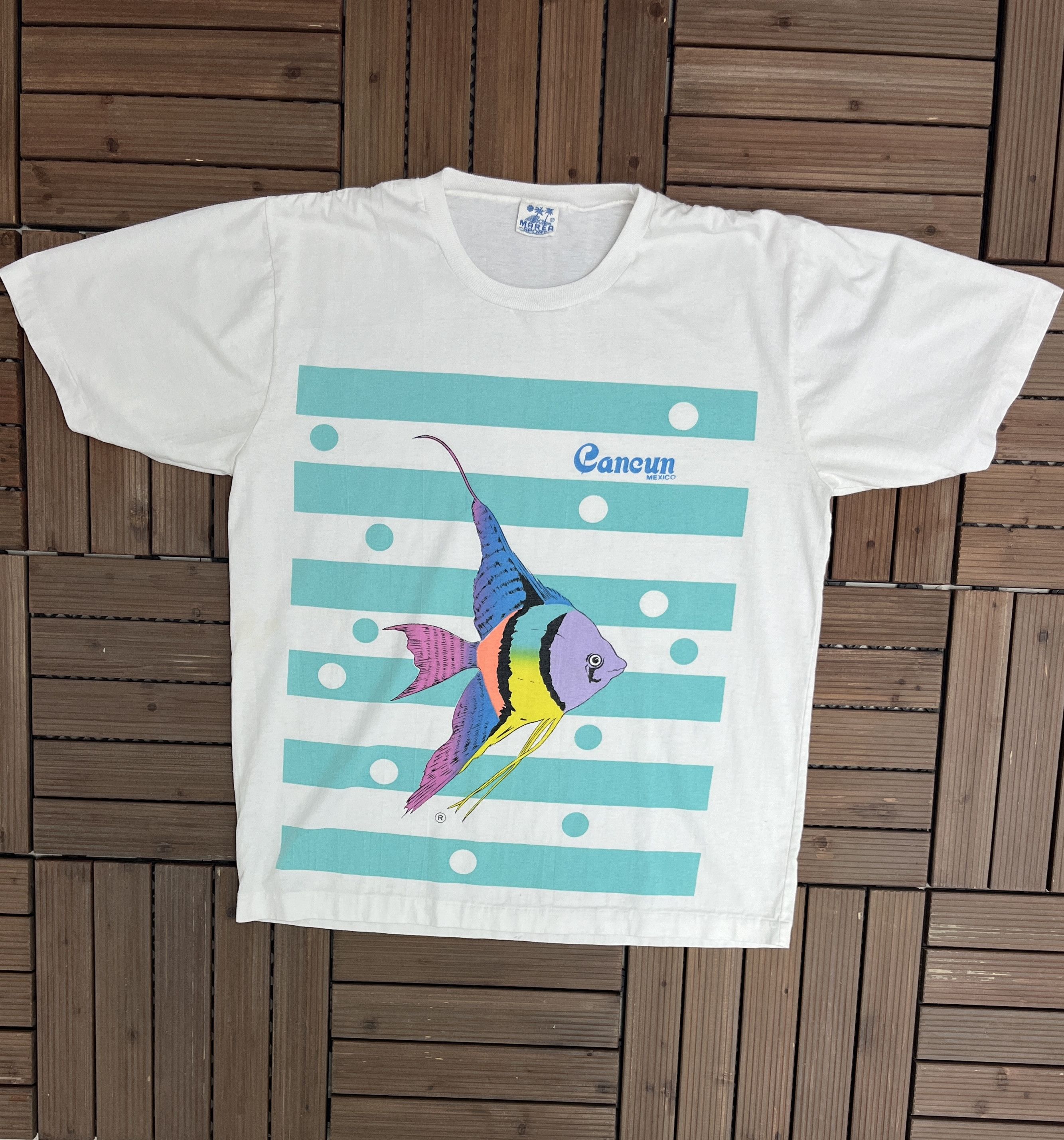 Vintage Cancun, Mexico Fish Vintage White T-Shirt Tee Size US XL / EU 56 / 4 - 1 Thumbnail
