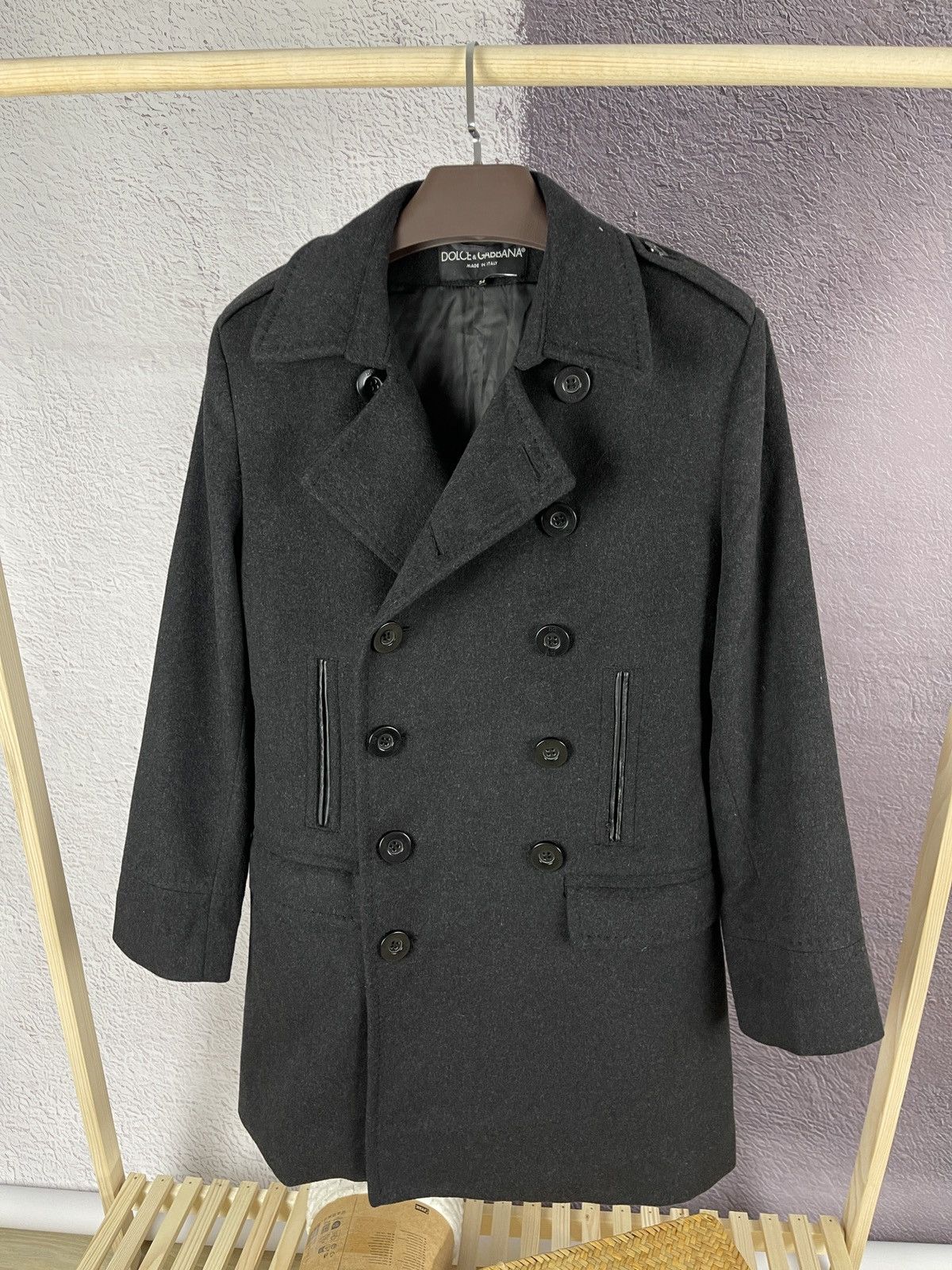 Dolce & Gabbana Dolce & Gabbana wool double breasted overcoat leather trim Size US L / EU 52-54 / 3 - 3 Thumbnail