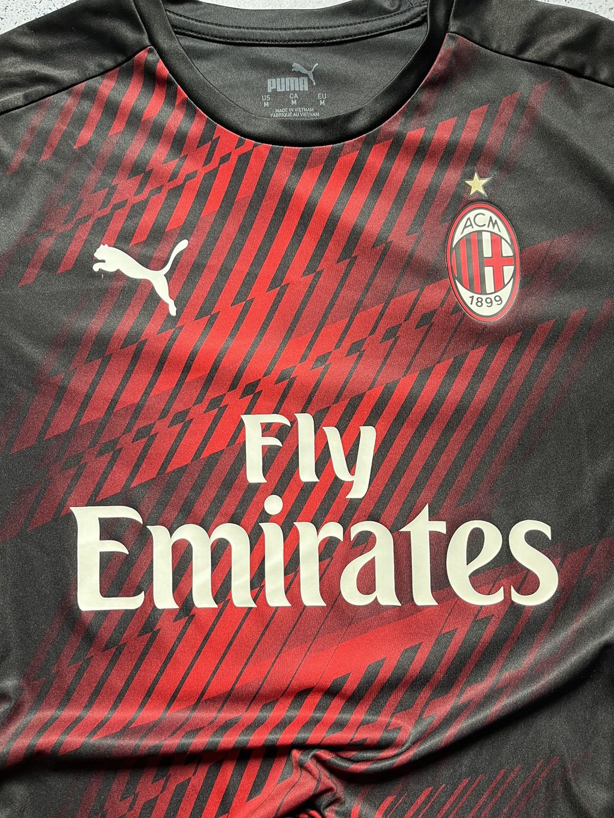Puma Vintage Puma Milan Soccer Jersey T-shirt Italy Tee Y2K USA Size US M / EU 48-50 / 2 - 3 Thumbnail