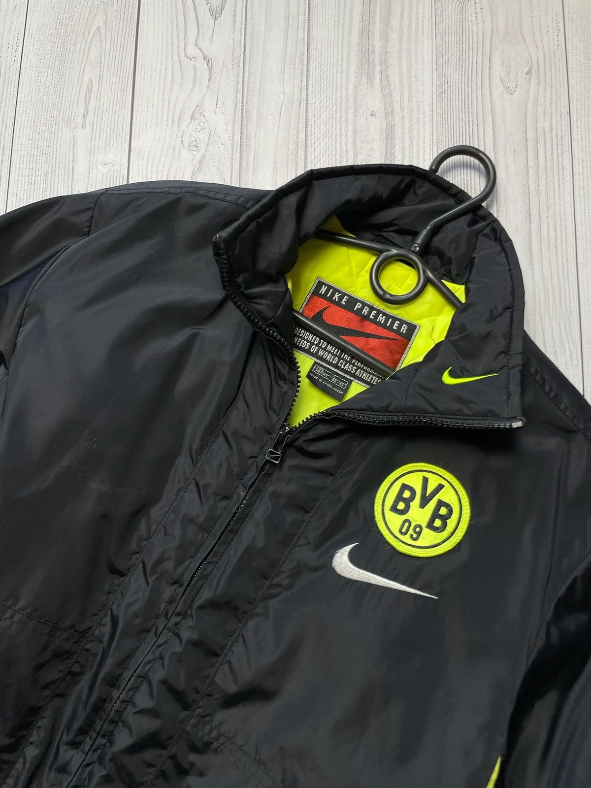Vintage Vintage Nike Borussia Dortmund soccer jacket logo size Xs/S Size US XS / EU 42 / 0 - 3 Thumbnail