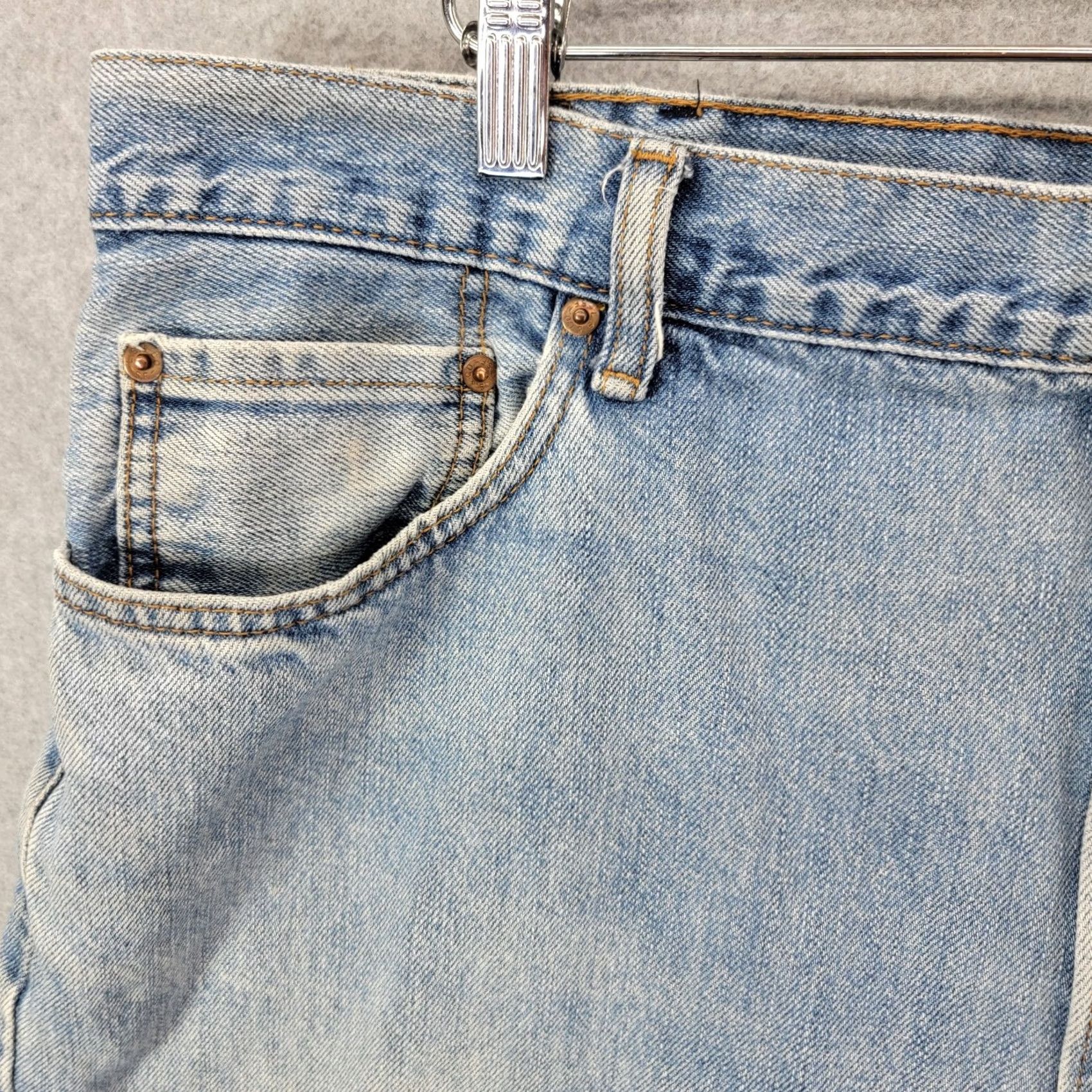 Levi's VINTAGE Levis shorts Mens 42 Relaxed Fit Denim Jean Shorts Jorts Size US 42 / EU 58 - 2 Thumbnail