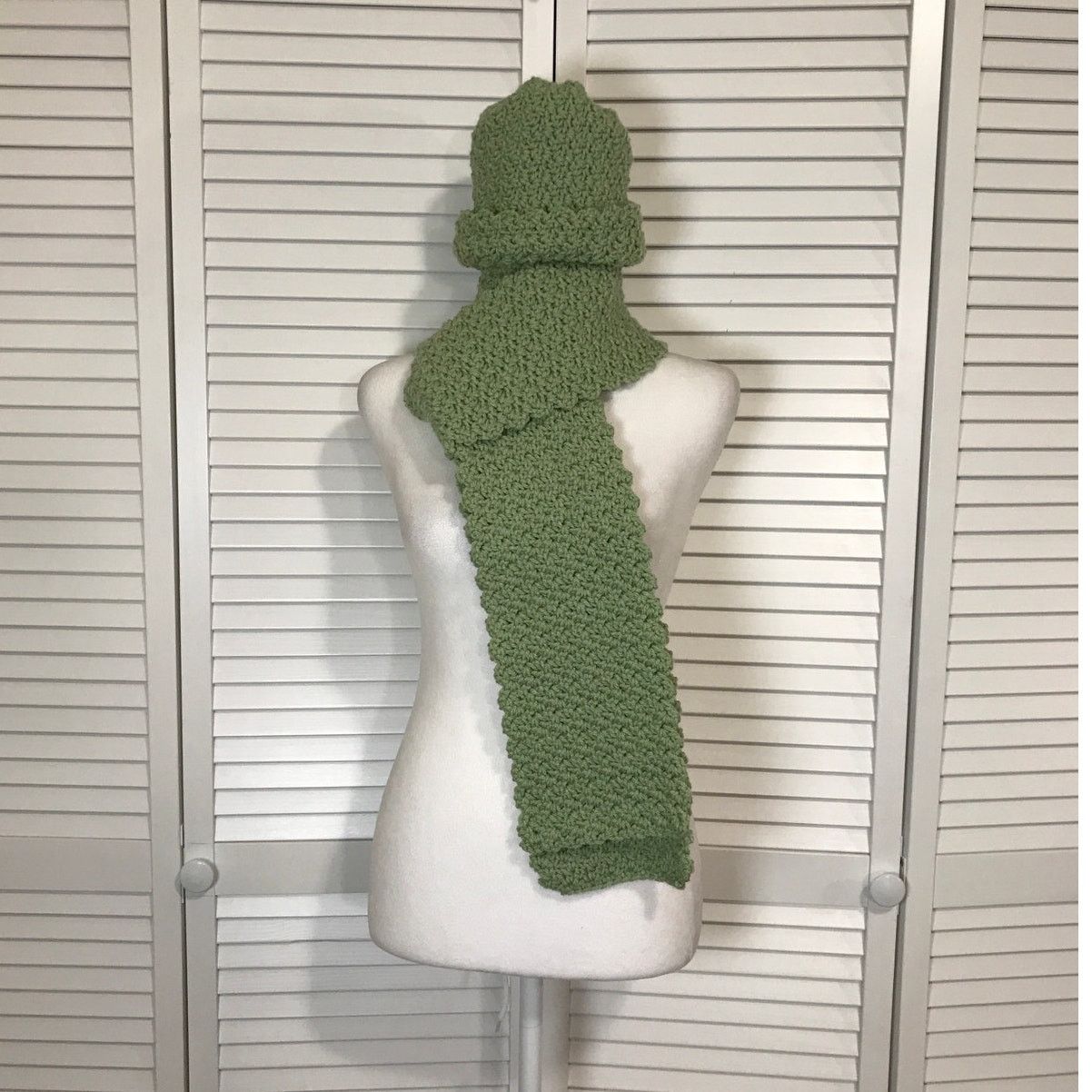 Handmade NWT Handmade Crocheted Sage Green Matching Beanie Scarf 80” Size ONE SIZE - 1 Thumbnail
