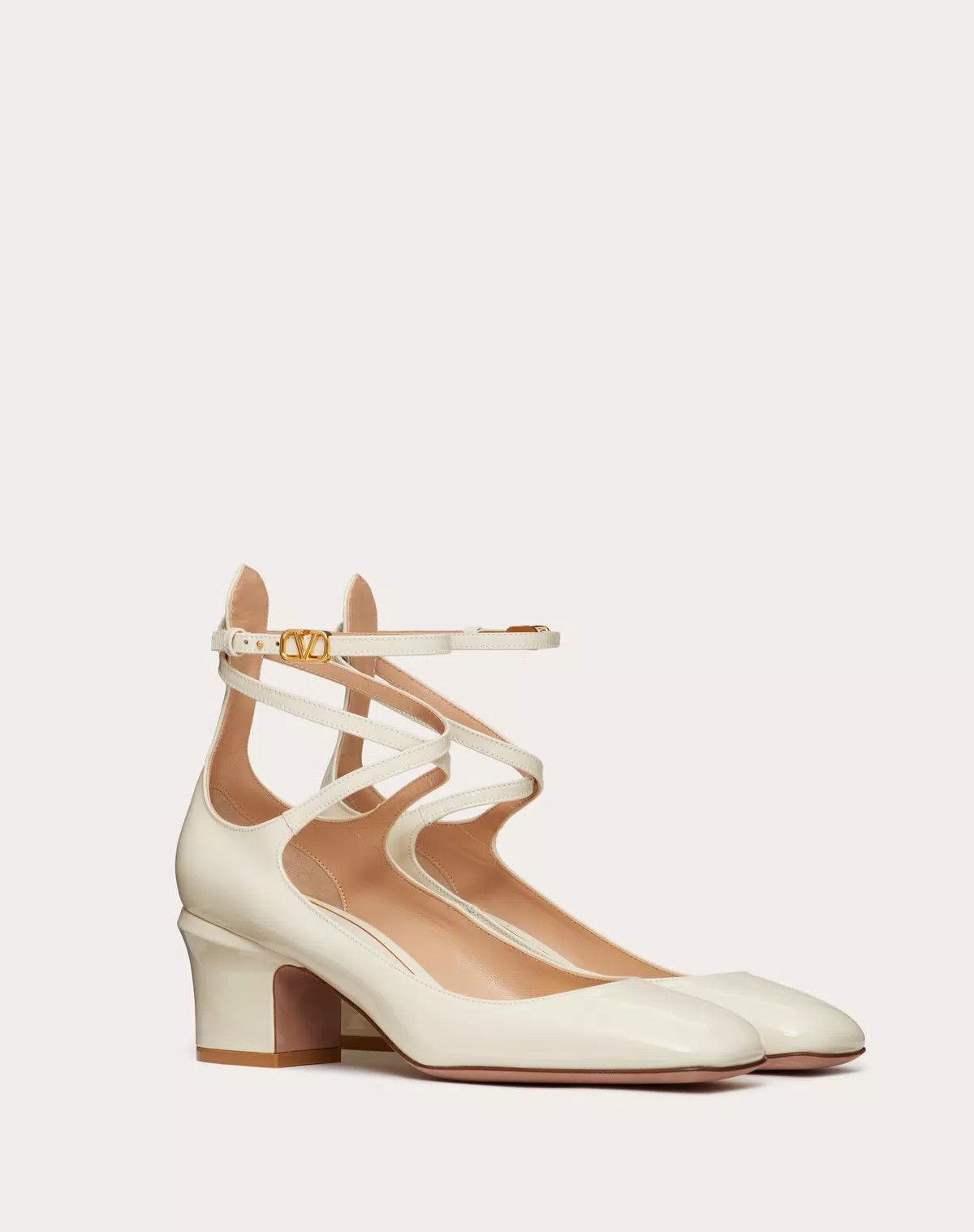 Valentino o1s1wg110426 Tan-Go Patent Leather 70mm Pumps in Ivory Size US 9 / IT 39 - 2 Thumbnail