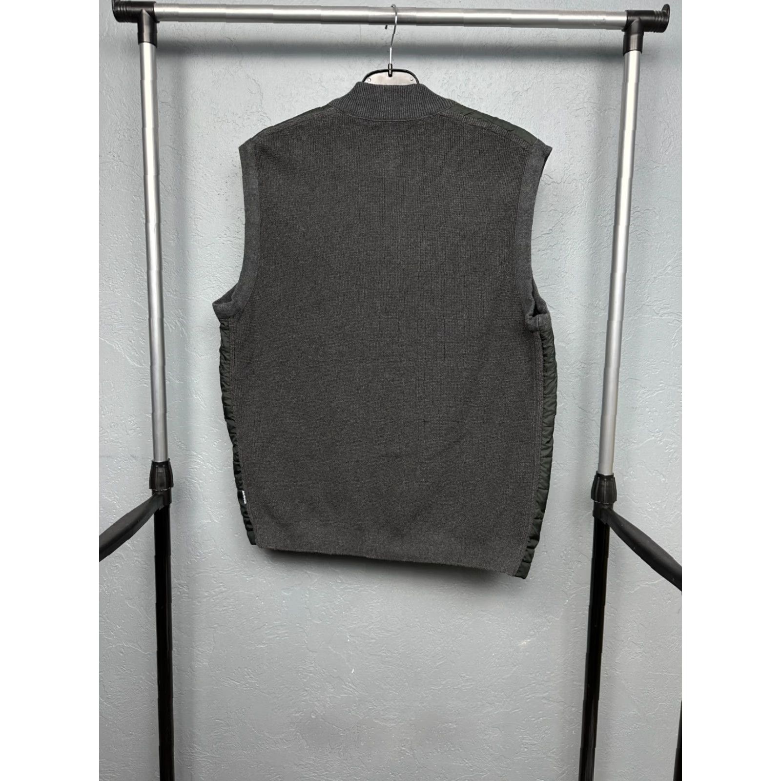 Barbour Barbour Mens Quilted Vest L Barbour Vest Quilted Mens L Multicolor Barbour Quilted Vest Nickname: Gilet Jacket? Size US L / EU 52-54 / 3 - 8 Thumbnail