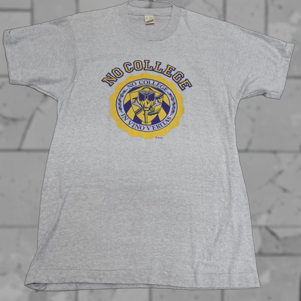 Vintage VINTAGE Novelty Shirt Small Gray 1985 No College In Vino Veritas Screen Stars Shirt Unisex Adults S Gray College Mens Size US S / EU 44-46 / 1 - 1 Thumbnail