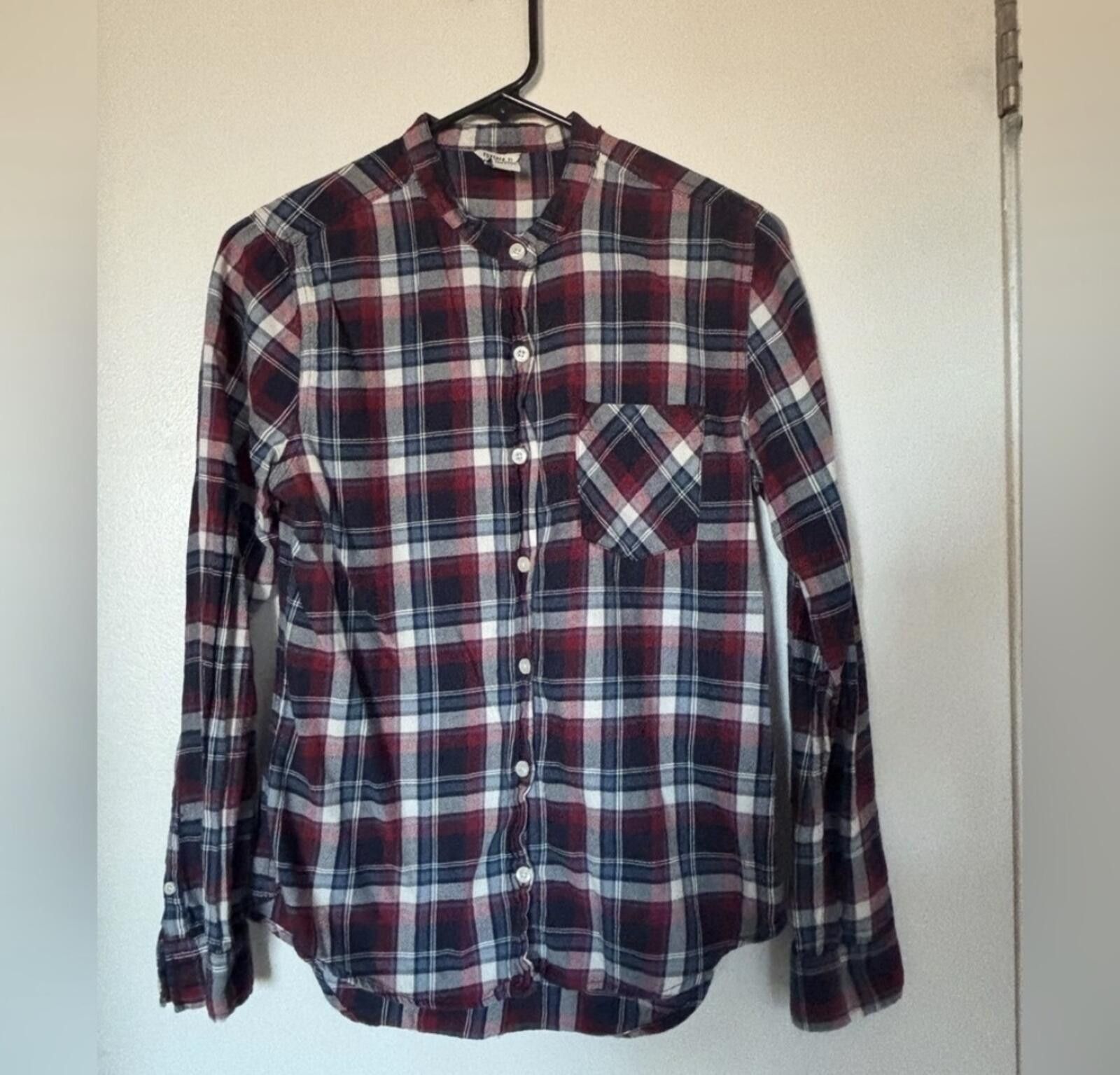 Forever 21 Forever 21 button up shirt Size M / US 6-8 / IT 42-44 - 1 Thumbnail