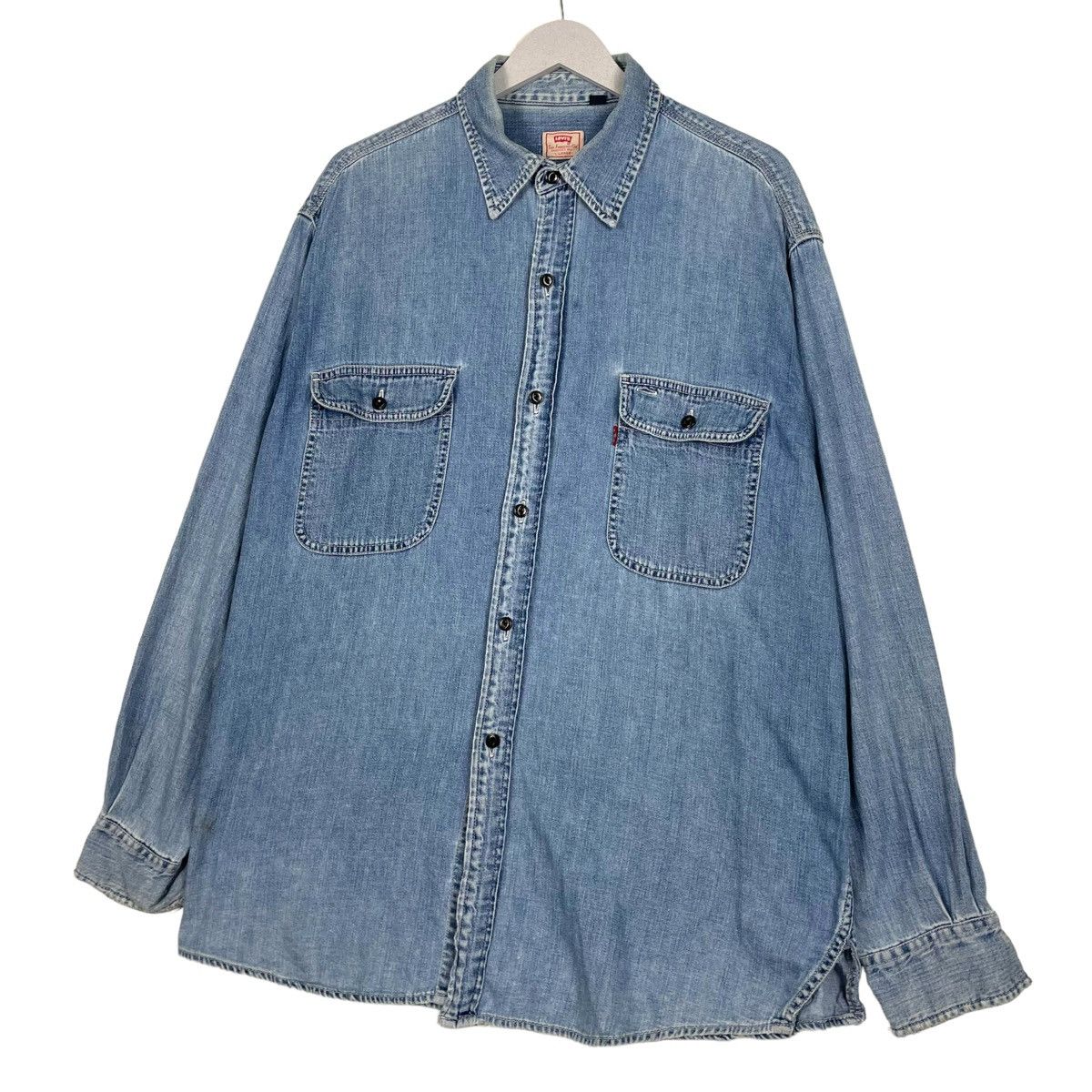 Levi's Vintage Clothing × The Workers Club 💥90s LEVIS WORKER CHAMBRAY DENIM BUTTON SHIRT Size US L / EU 52-54 / 3 - 2 Thumbnail