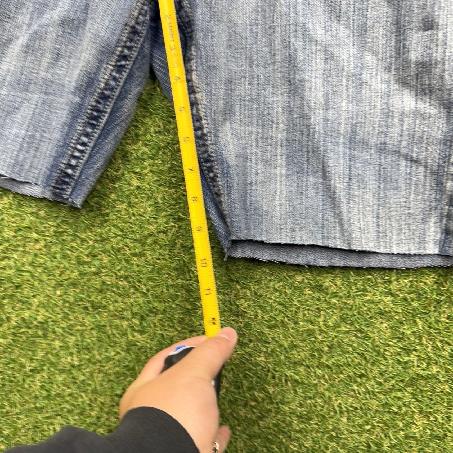 Vintage VINTAGE Helix Denim Shorts Mens 34 Relaxed Fit 90s Grunge Y2K Skater Blue 5-Pocket Stretch Inseam 10in 34x10 Mens Size US 34 / EU 50 - 6 Thumbnail
