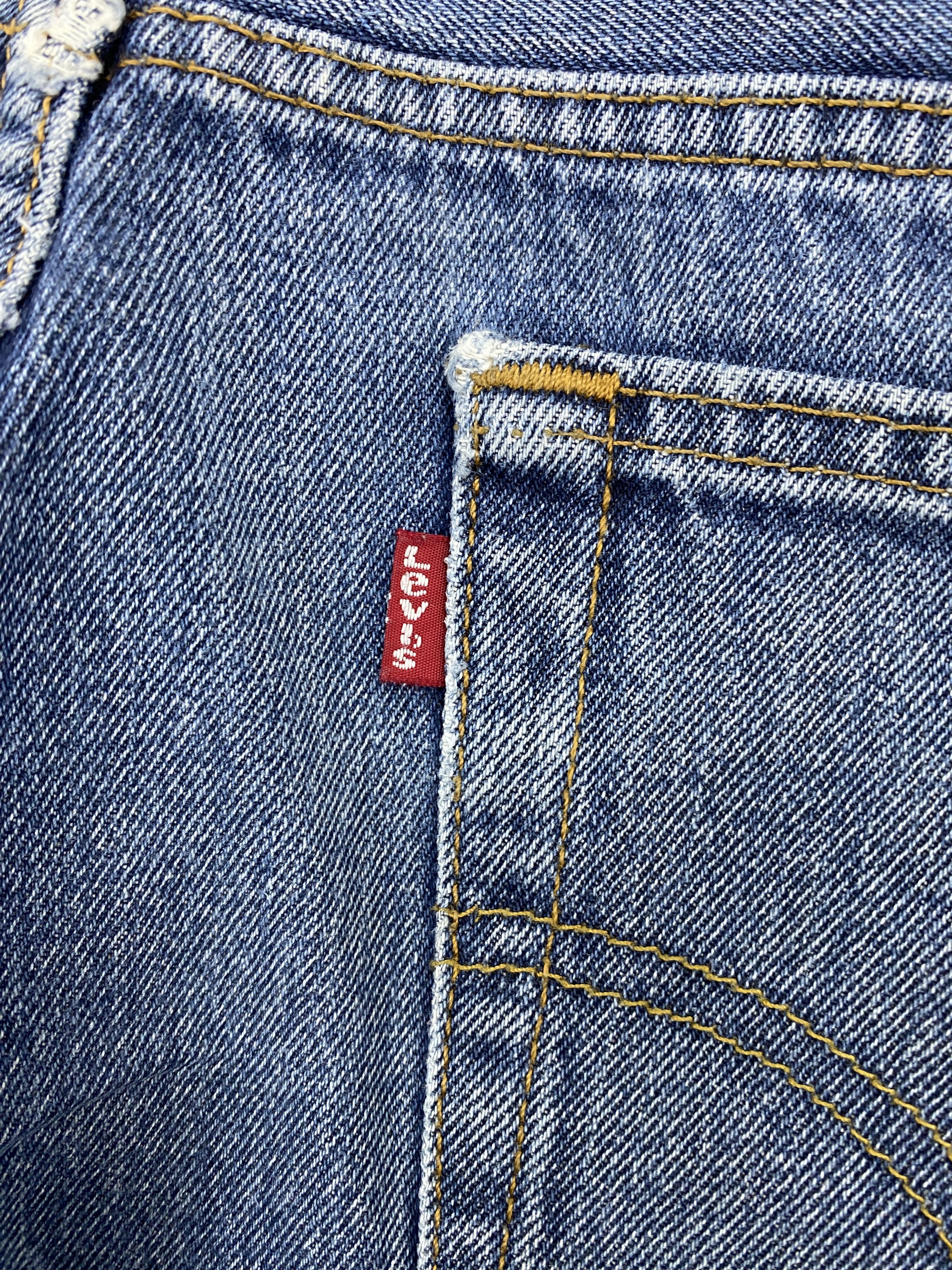 Levi's Vintage Levis 517 Flared Bootcut Denim DP2596 Size US 28 / EU 44 - 6 Thumbnail