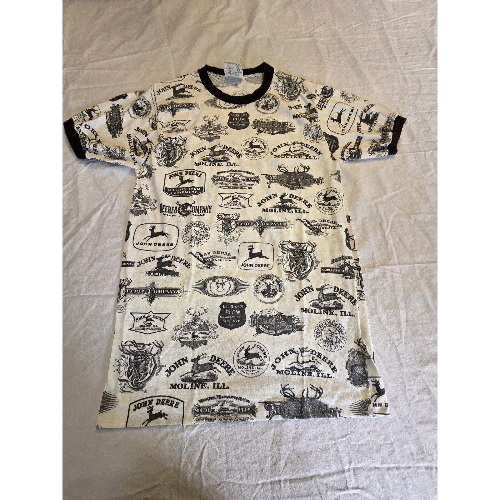 John Deere John Deere Men's Vintage Short Sleeve Ringer Tee Size Medium Size US M / EU 48-50 / 2 - 1 Thumbnail