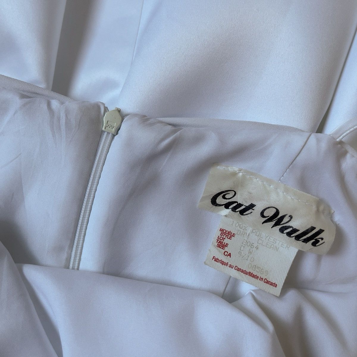 Other Vintage 1990s White Satin Chiffon Cowl Neck Gown (S–M) Size M / US 6-8 / IT 42-44 - 17 Thumbnail