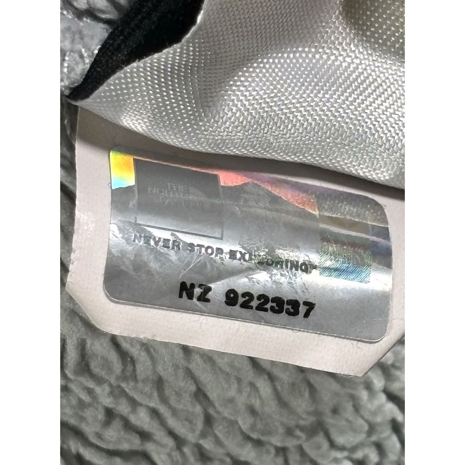 The North Face The North Face Women's Medium Gray Zip Up Fleece Jacket Outdoor Wear, Denali, Logo, Full Zip, Regular Fit, 3-Season, Machine Washable Jacket Size M / US 6-8 / IT 42-44 - 8 Thumbnail