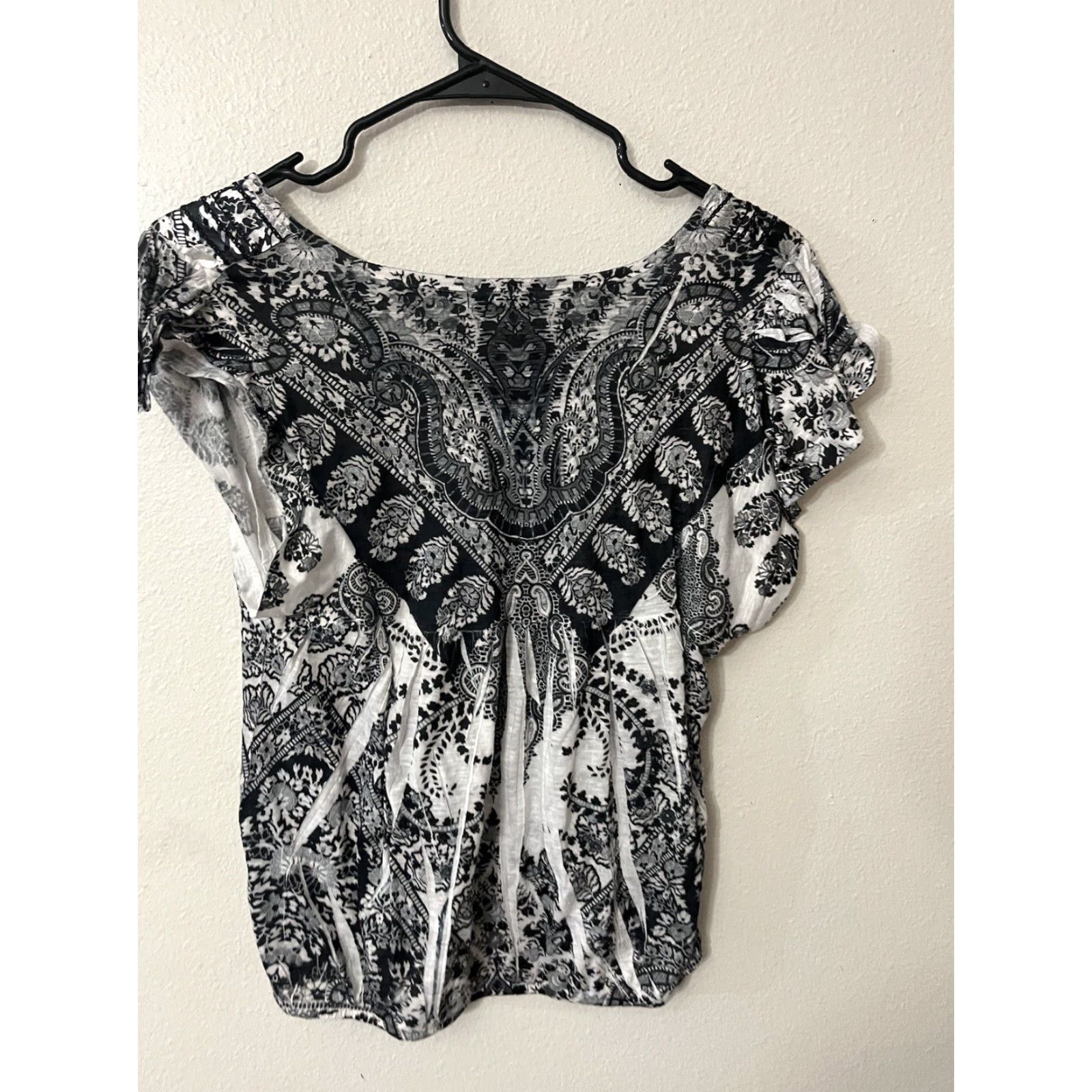 Apt. 9 Apt. 9 Women’s M Multicolor Floral Print Sleeveless V-Neck Top Studded Tunic Shirt Girls Mens Womens Size M / US 6-8 / IT 42-44 - 2 Thumbnail