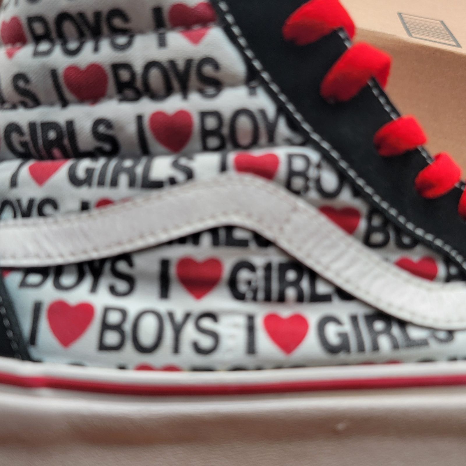 Vans Vans Sk-8 Hi (i Heart) Black/White Sz 9M/10.5W (156) Size US 9 / EU 42 - 9 Thumbnail