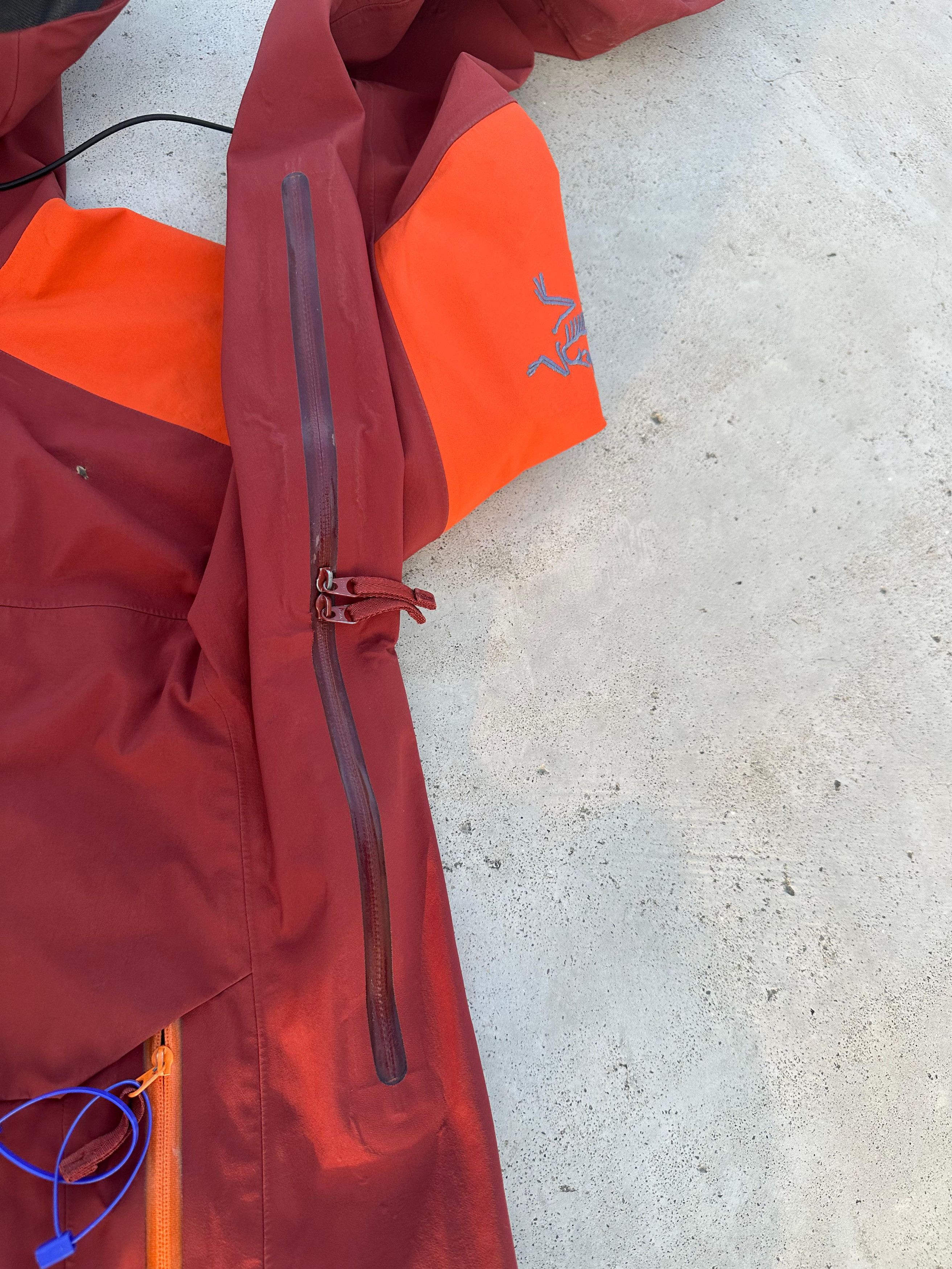 Arc'teryx × Goretex × Vintage 2012 Vintage Arcteryx Gore stingray Tex Recco Jacket Size US M / EU 48-50 / 2 - 11 Thumbnail
