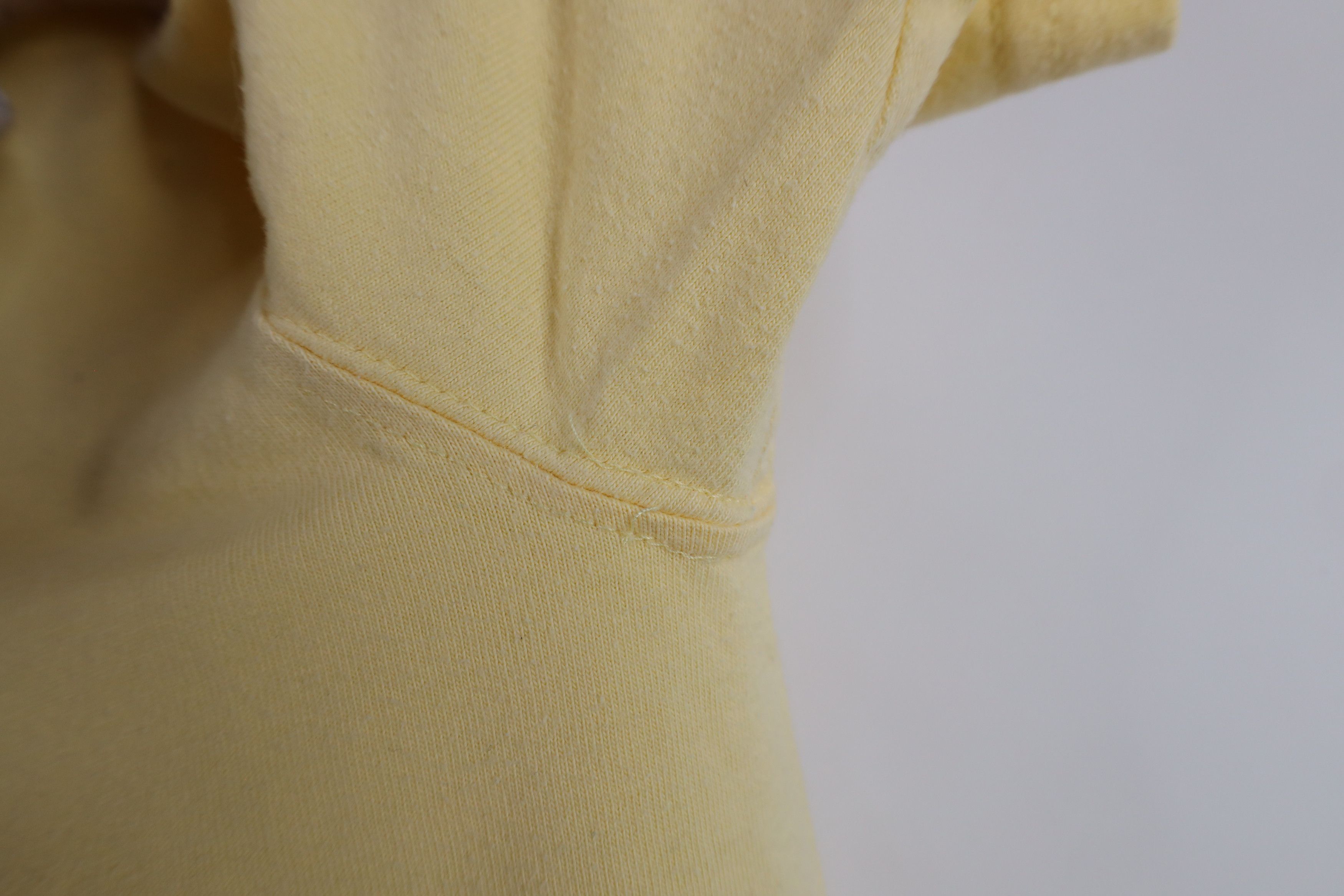 Vintage Vintage 90s Detroit Athletic Club Cotton T-Shirt Yellow Size US M / EU 48-50 / 2 - 8 Thumbnail