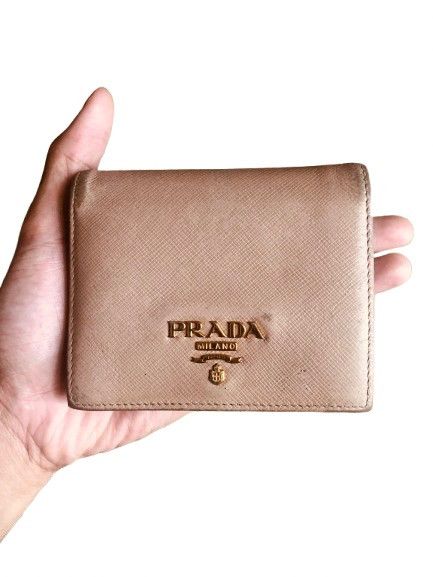 Prada Auth Prada Saffiano Leather bi-fold wallet beige Size ONE SIZE - 1 Thumbnail