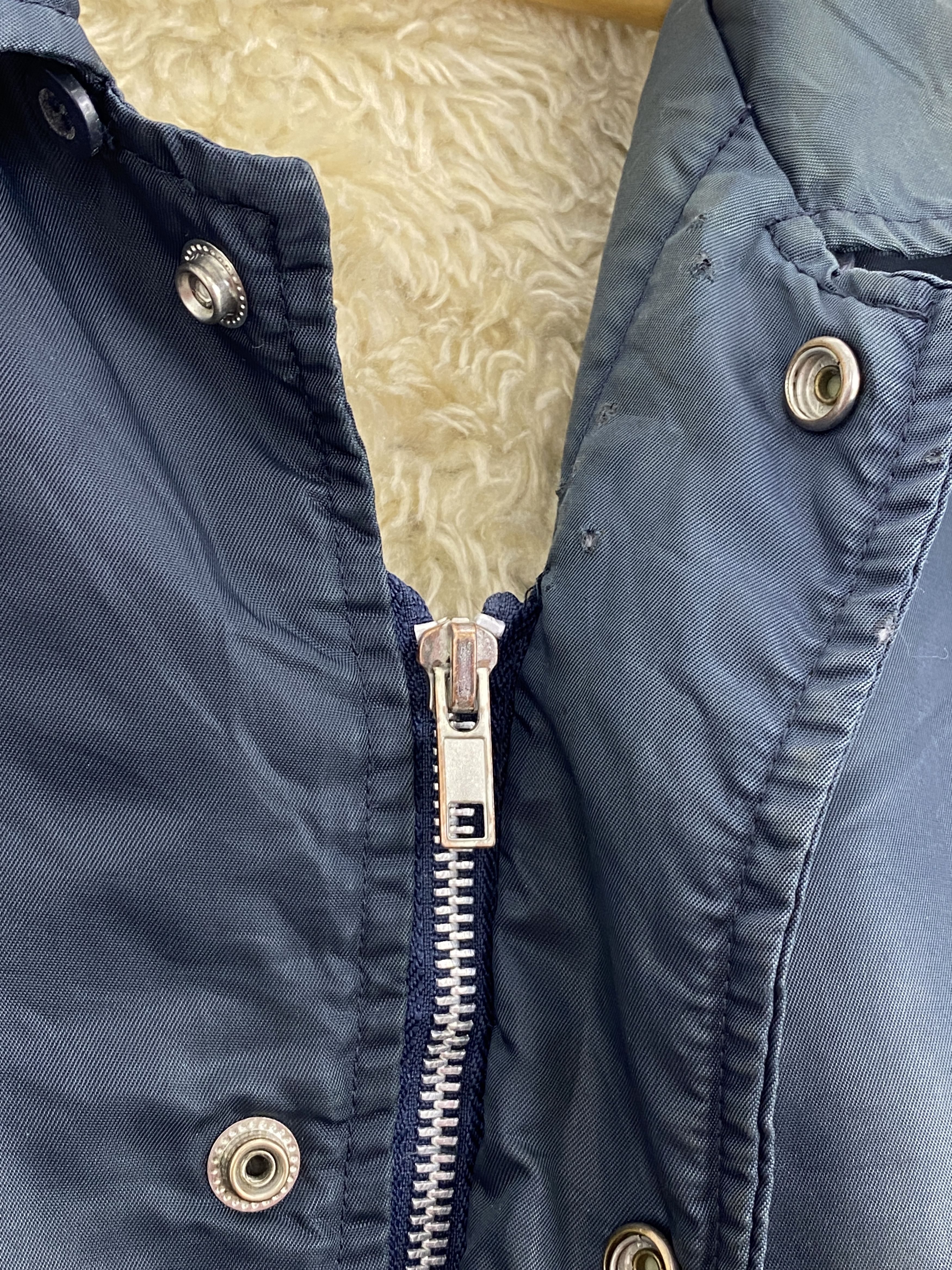 Japanese Brand Vintage Sun Faded Bomber Jacket Goose Down J1822 Size US L / EU 52-54 / 3 - 8 Thumbnail
