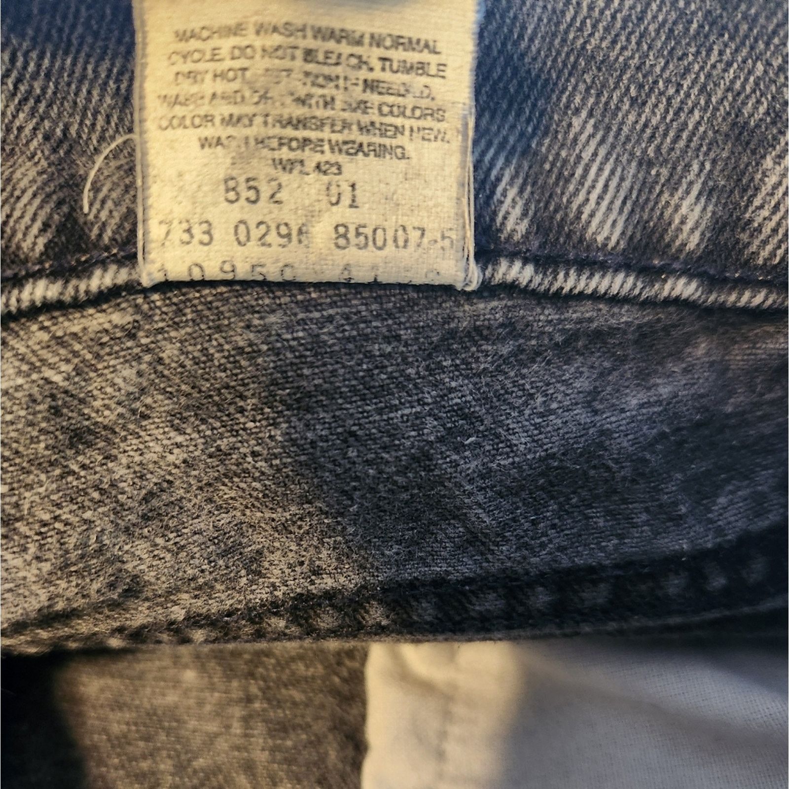 Levi's Vintage Levis Orange Tab 950 relaxed cut off shorts 90s Size 30" / US 8 / IT 44 - 7 Thumbnail