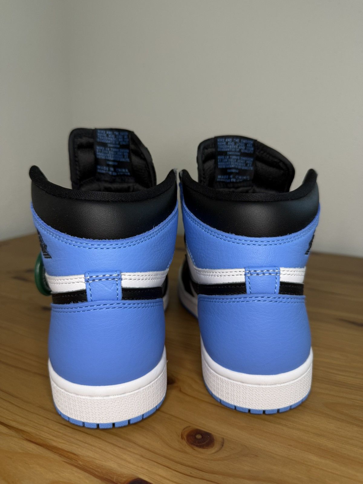 Jordan Brand × Nike Nike Air Jordan 1 Retro High OG UNC Toe size 6 Men/8 Woman Size US 6 / EU 39 - 11 Thumbnail