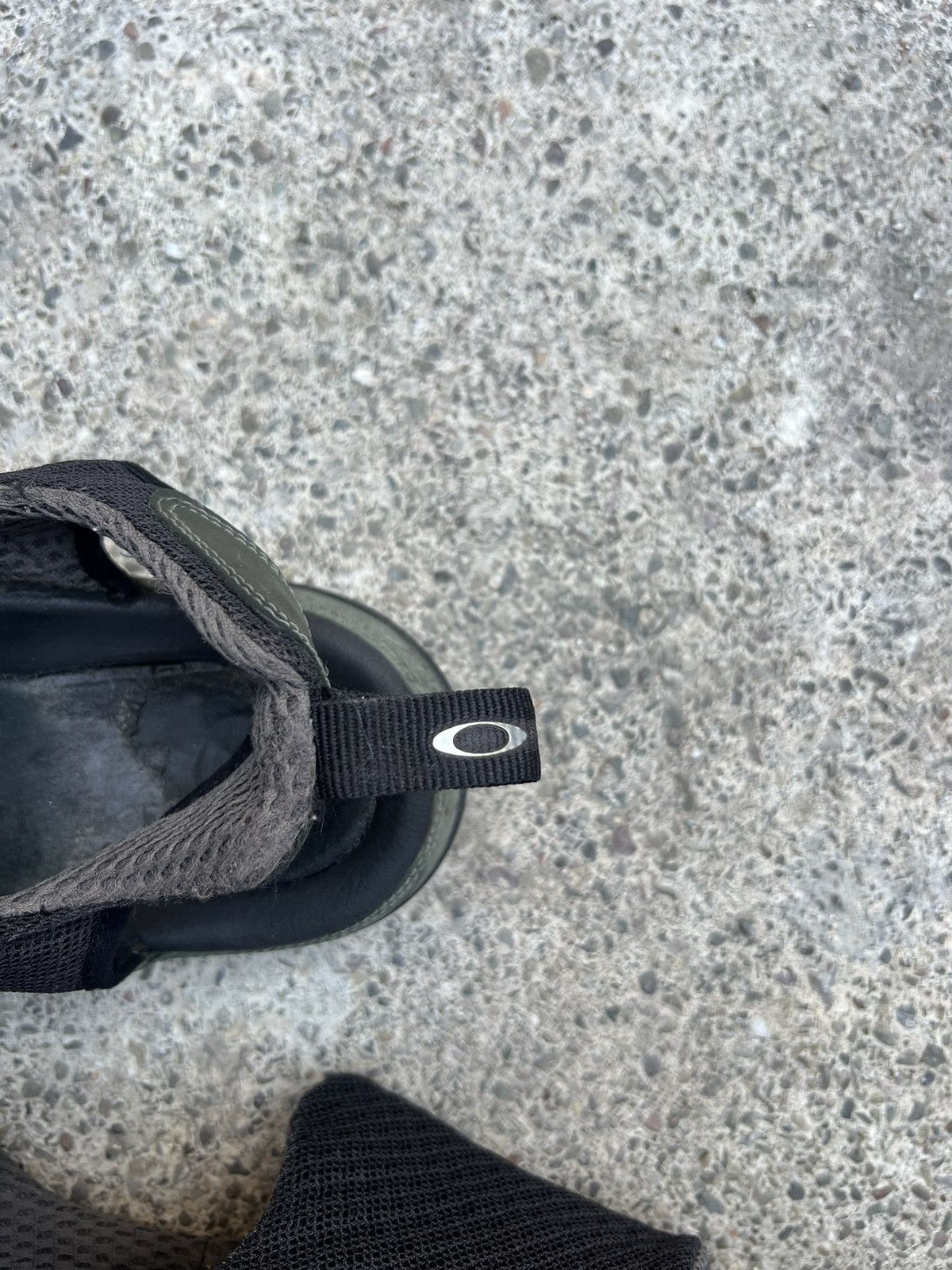 Oakley OAKLEY Crater Sandals Size US 8 / EU 41 - 4 Thumbnail