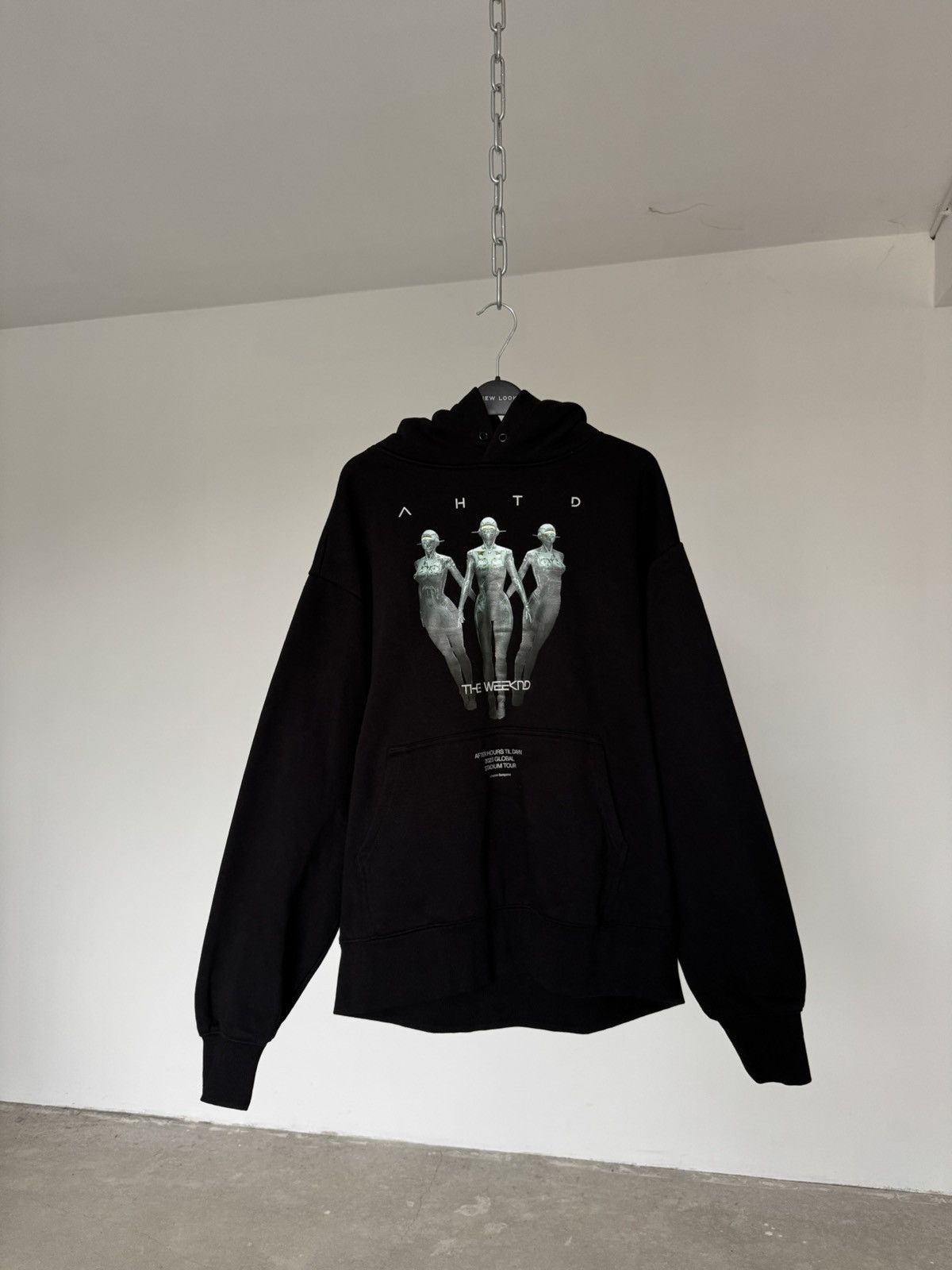 Club Sorayama × The Weeknd The Weekend x Sorayama Tour Merch 2023 Size S Size US S / EU 44-46 / 1 - 4 Thumbnail