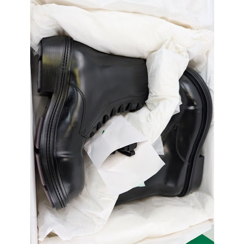 Bottega Veneta o1rshd1 Fireman Ankle Boots in Brushed Vinyl Black Size US 9 / EU 42 - 21 Thumbnail