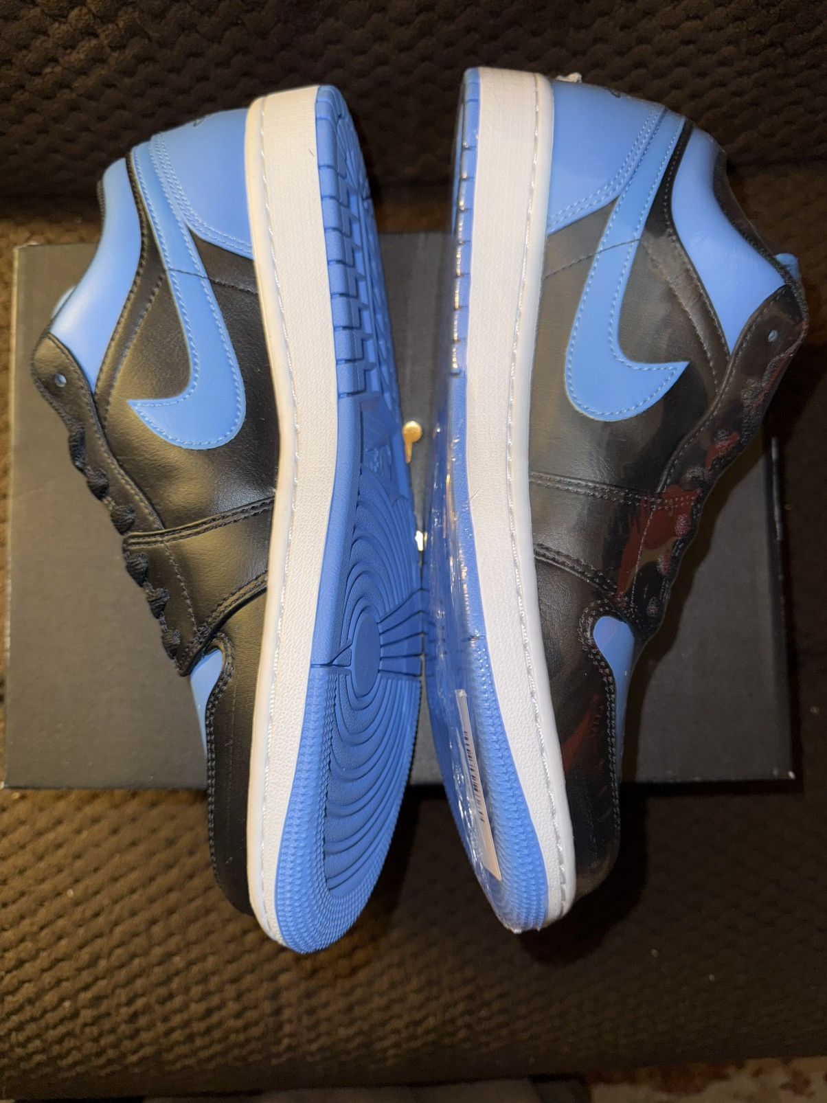 Jordan Brand Nike Air Jordan 1 “UNC Blue” black/university blue NEW w/Box Size US 9 / EU 42 - 10 Thumbnail