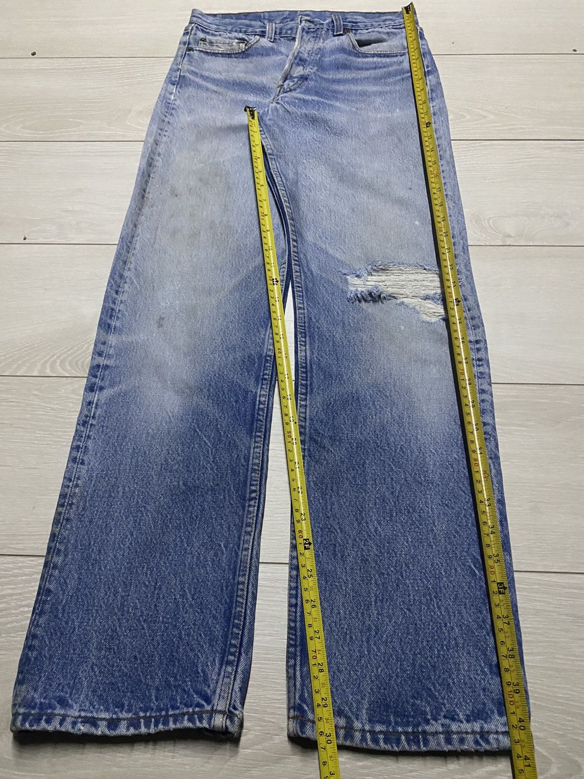 Levi's Vintage Levis 501 70s Faded Wash Repair Distressed Jeans Size US 29 - 19 Thumbnail
