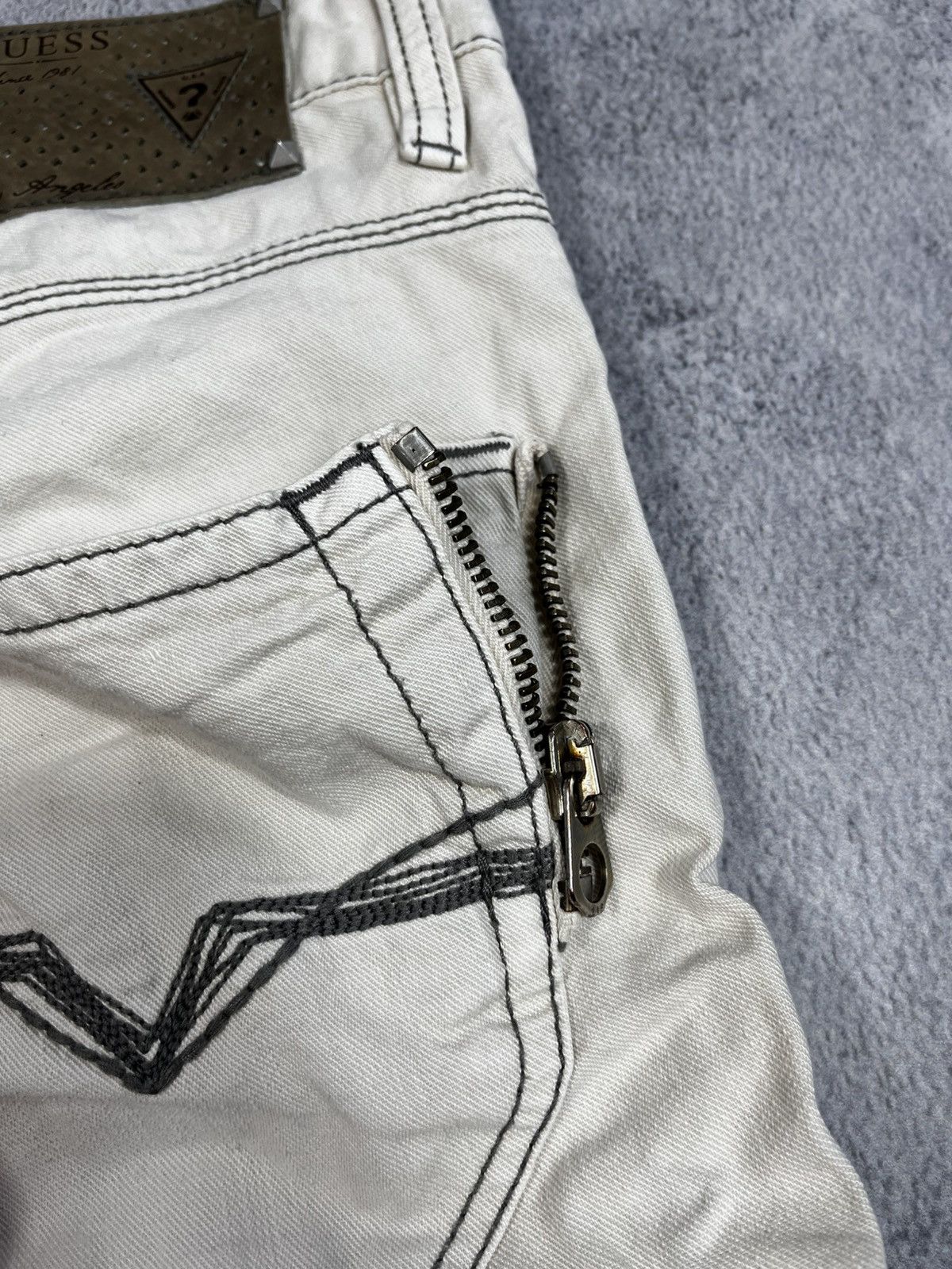 Guess Vintage Y2K Guess straight denim jeans streetwear 33 Size US 33 - 14 Thumbnail