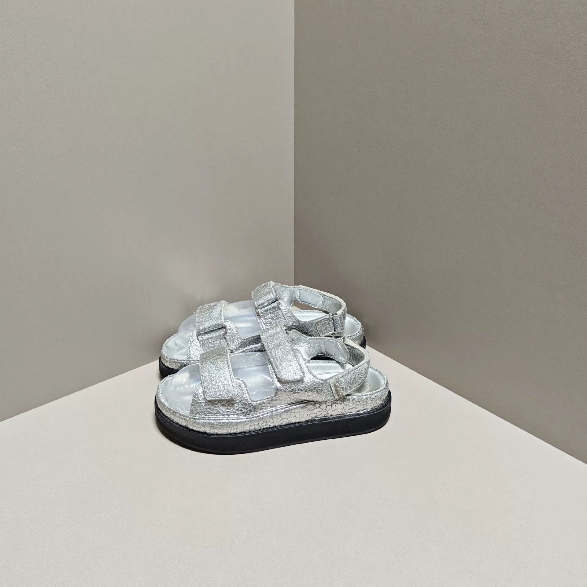 Chanel Chanel Sandals us_5 Women Size US 5 / IT 35 - 1 Thumbnail