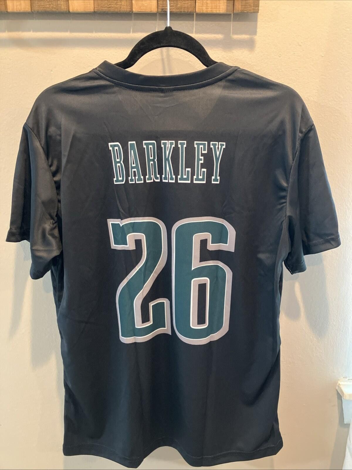 NFL Youth Large NFL Eagles Barkley Moisture Wicking T Shirt Size US L / EU 52-54 / 3 - 2 Thumbnail