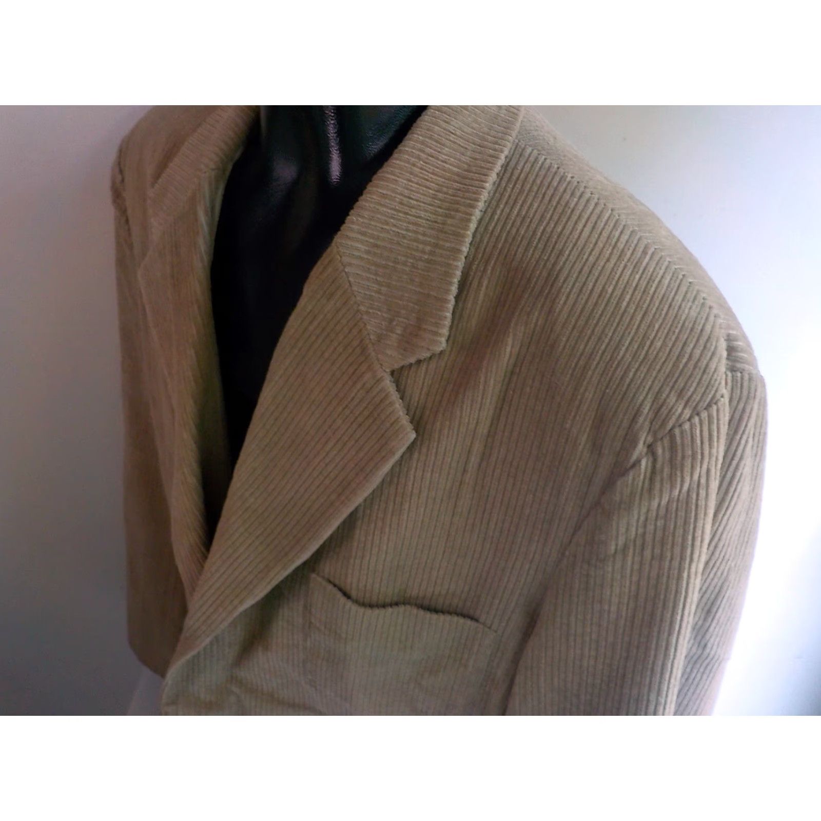 J.Crew VINTAGE J.CREW Corduroy 3 Button Blazer 100% Cotton XL Beige Blazer Men XL Beige Corduroy 3 Button Notch Jacket Patch Pockets Mens Size 46R - 4 Thumbnail
