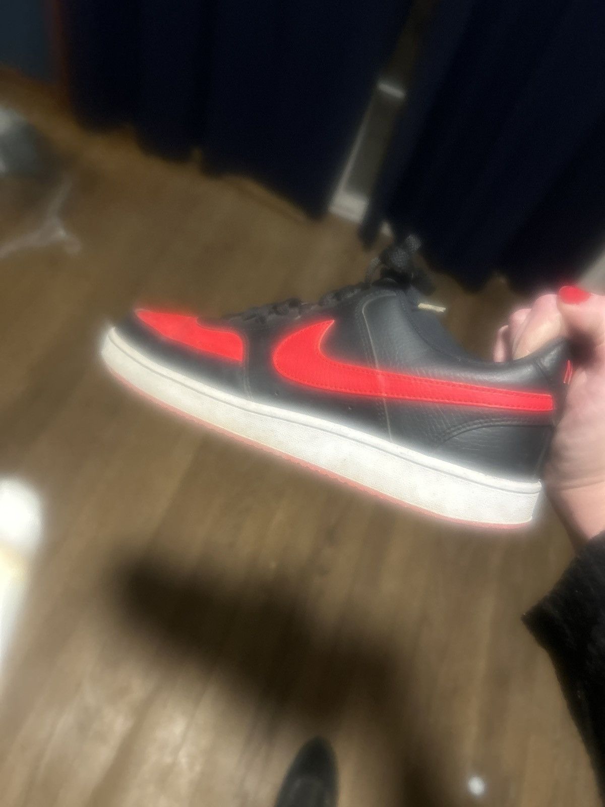 Nike Nike low top sneakers Size US 11 / EU 44 - 1 Thumbnail