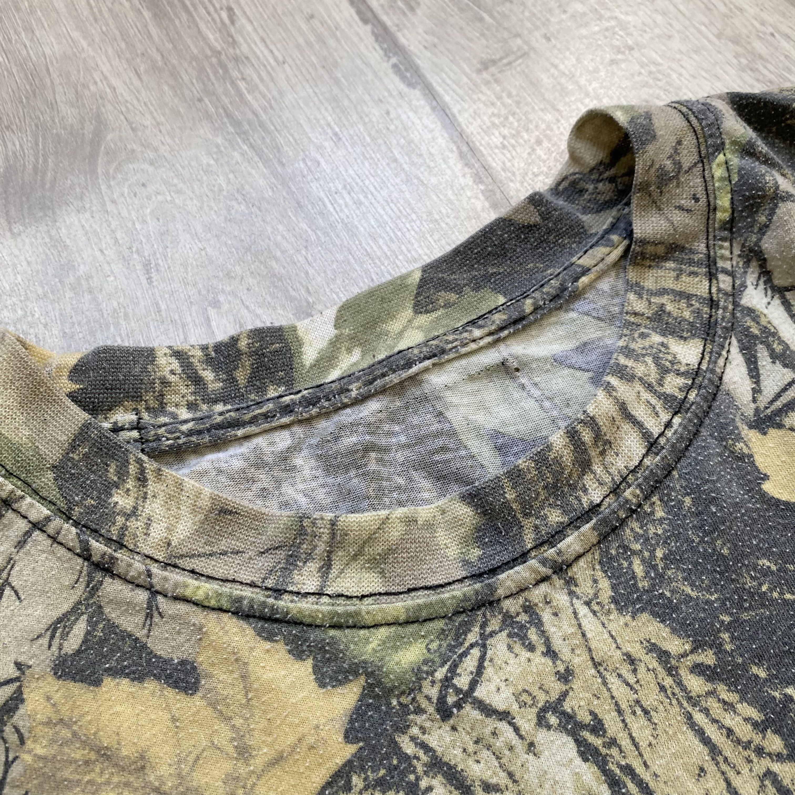 Realtree 🍂 Vintage Moosy Oaks Camo Real tree Distressed Tee Size US XXL / EU 58 / 5 - 4 Thumbnail