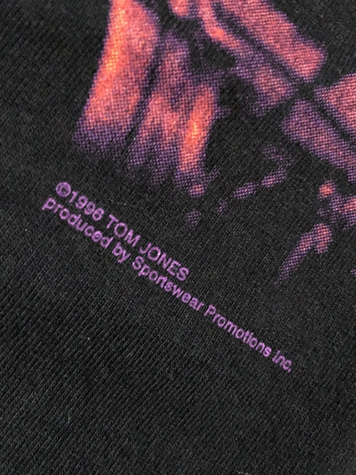 Vintage 1998 Tom Jones World Tour Tee Size US L / EU 52-54 / 3 - 4 Thumbnail