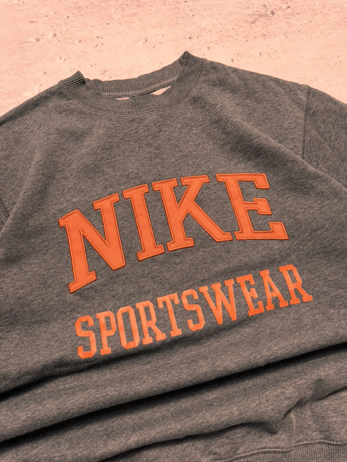 Nike × Vintage NIKE VINTAGE CENTER LOGO OVERSIZE BOXY SWEATSHIRT Size US L / EU 52-54 / 3 - 3 Thumbnail