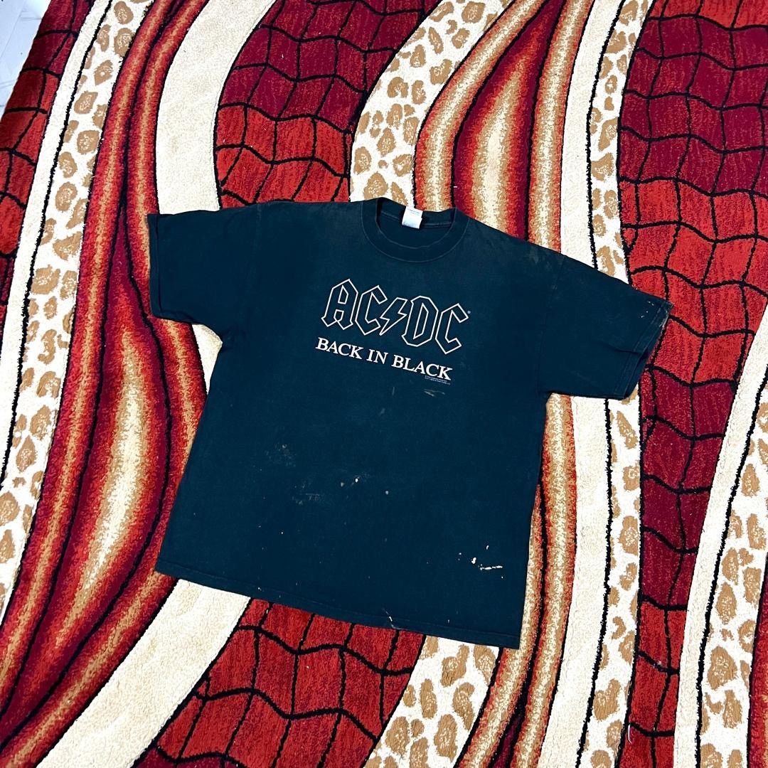 Band Tees Vintage 2004 Thrashed Faded ACDC Band Rare T Shirt Size US XL / EU 56 / 4 - 1 Thumbnail