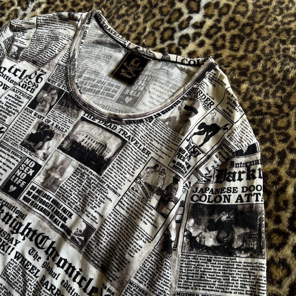 Japanese Brand Roen Newspaper Long Sleeve Size US M / EU 48-50 / 2 - 7 Thumbnail