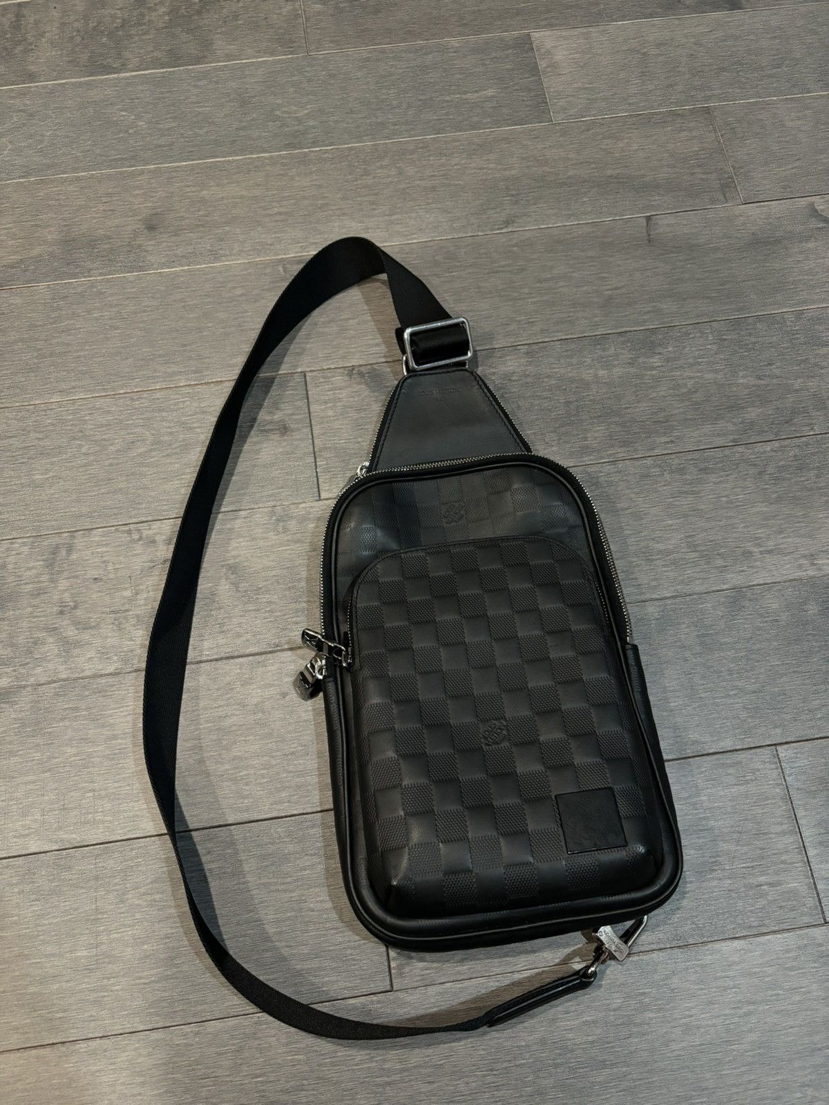 Louis Vuitton Louis Vuitton Damier sling bag black Size ONE SIZE - 1 Thumbnail