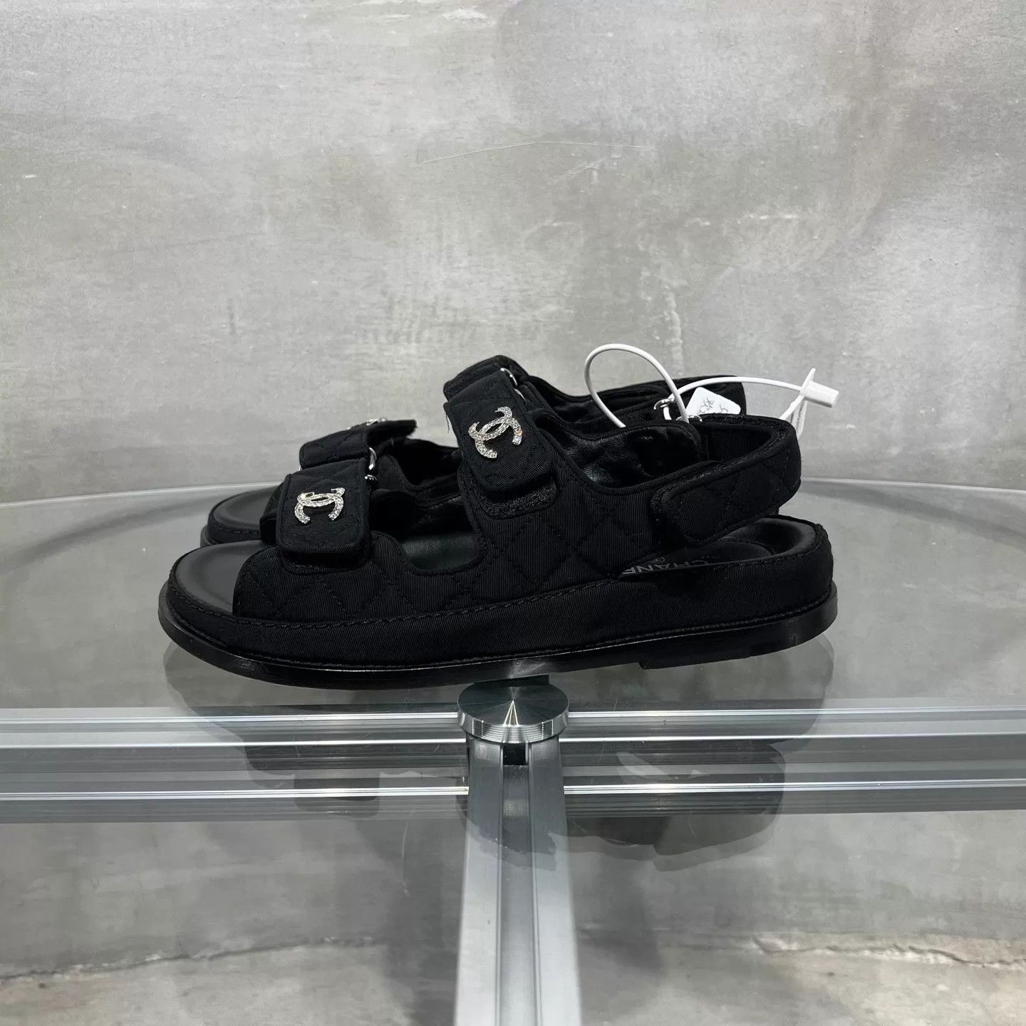 Chanel Chanel CC crystal velcro sandals EUR 37 Size US 6.5 / IT 36.5 - 3 Thumbnail