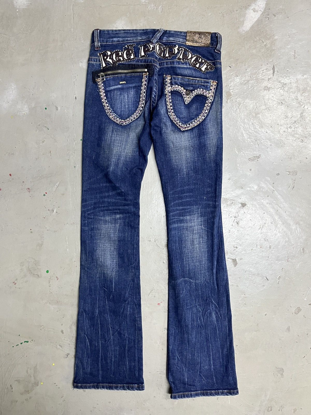 Tornado Mart Red Pepper Back Embroidered Clawmark Flared Jeans Size US 29 - 1 Thumbnail