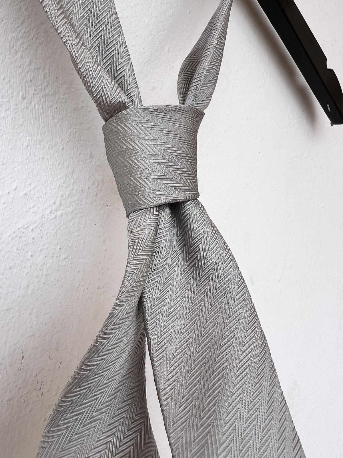 Valentino Valentino Silver Silk Tie Made in Italy Size ONE SIZE - 5 Thumbnail