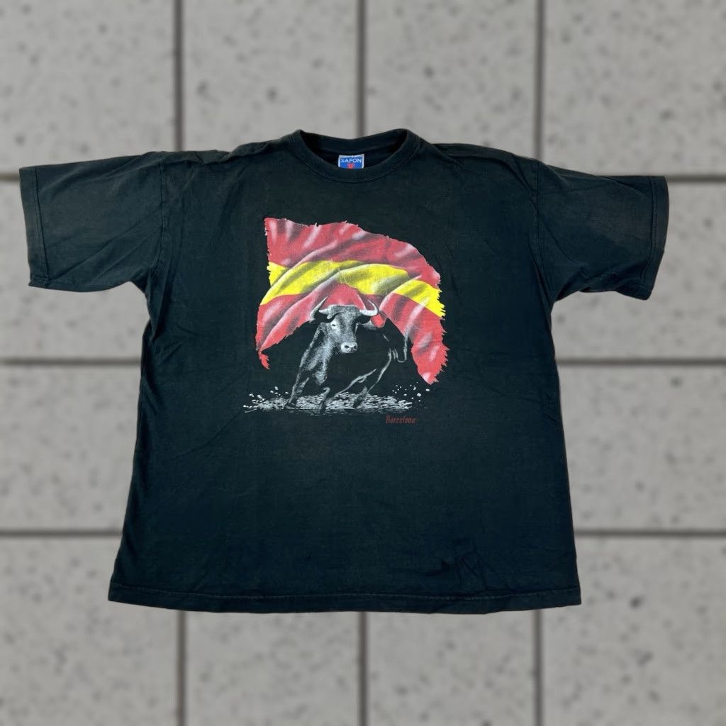 Vintage VINTAGE Safon Barcelona Spain Bull Black T Shirt 2XL Men Graphic Print Short Sleeve Retro Cowboy Sports Mens Size US XXL / EU 58 / 5 - 1 Thumbnail