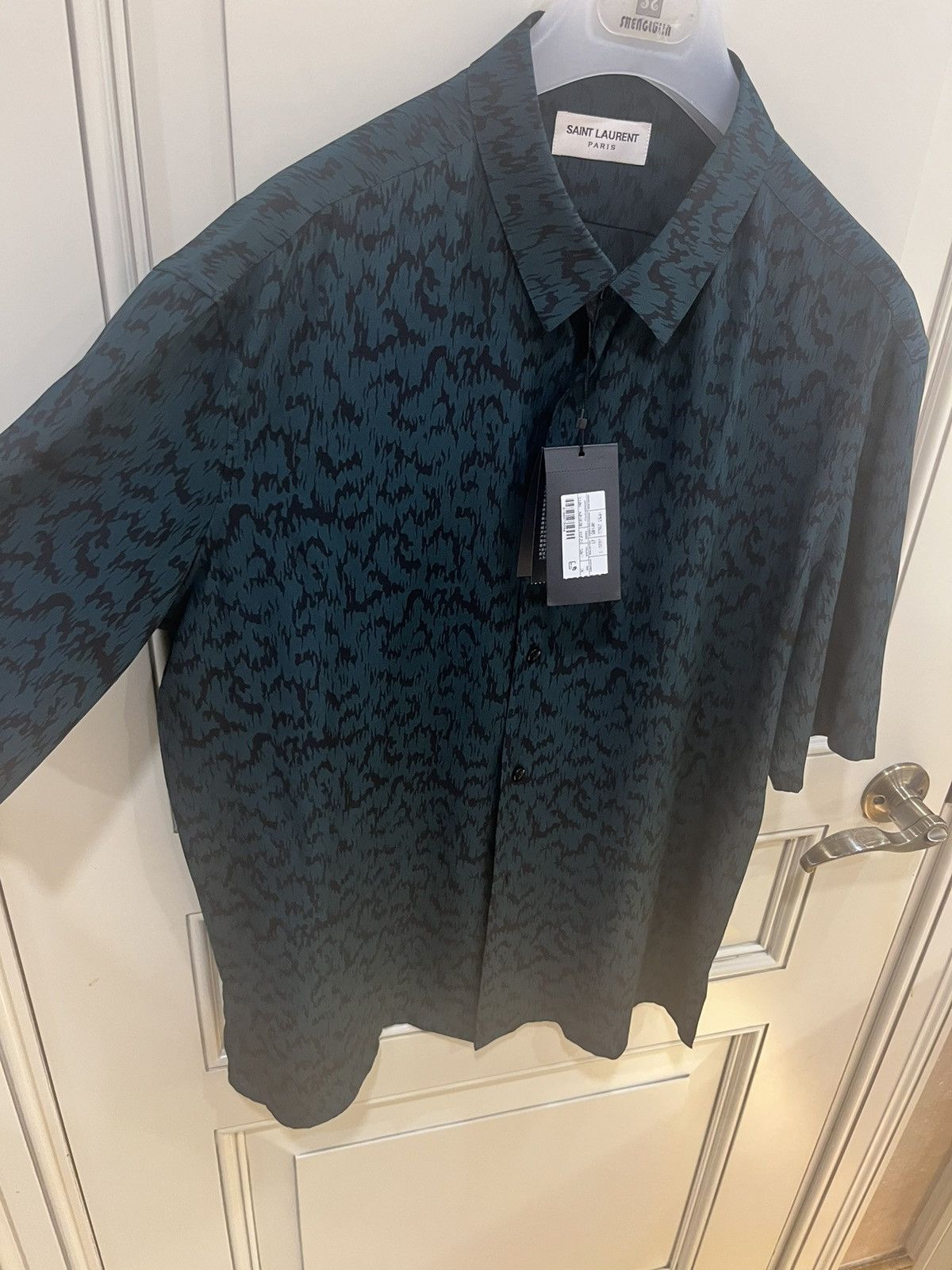 Saint Laurent Paris Abstract print silk shirt collar size39 Size US M / EU 48-50 / 2 - 13 Thumbnail