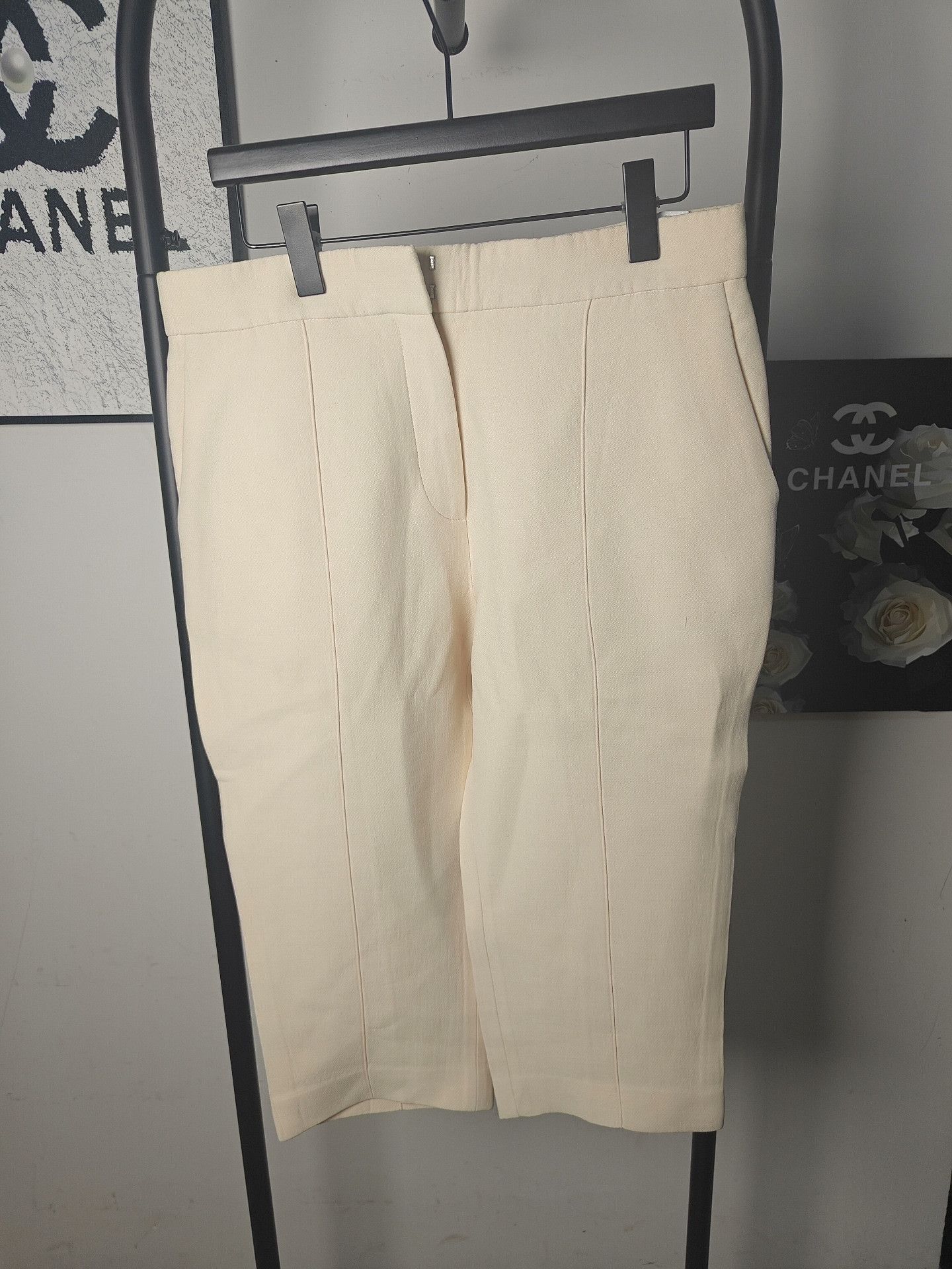 Dior Dior Wool White Pants 28 Women Size 28" / US 6 / IT 42 - 1 Thumbnail