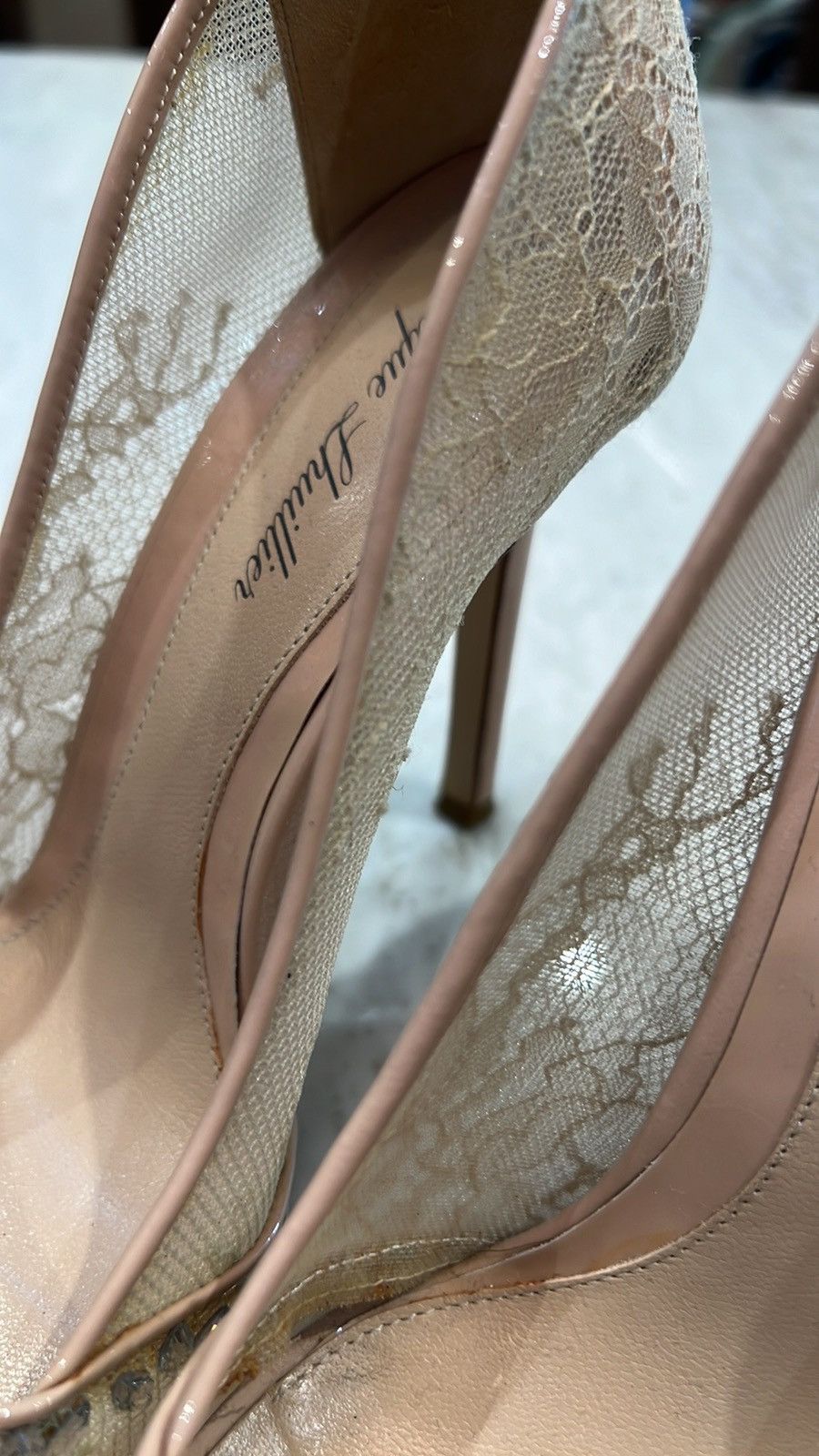 Monique Lhuillier Classy lace nude pump Size US 6.5 / IT 36.5 - 1 Thumbnail