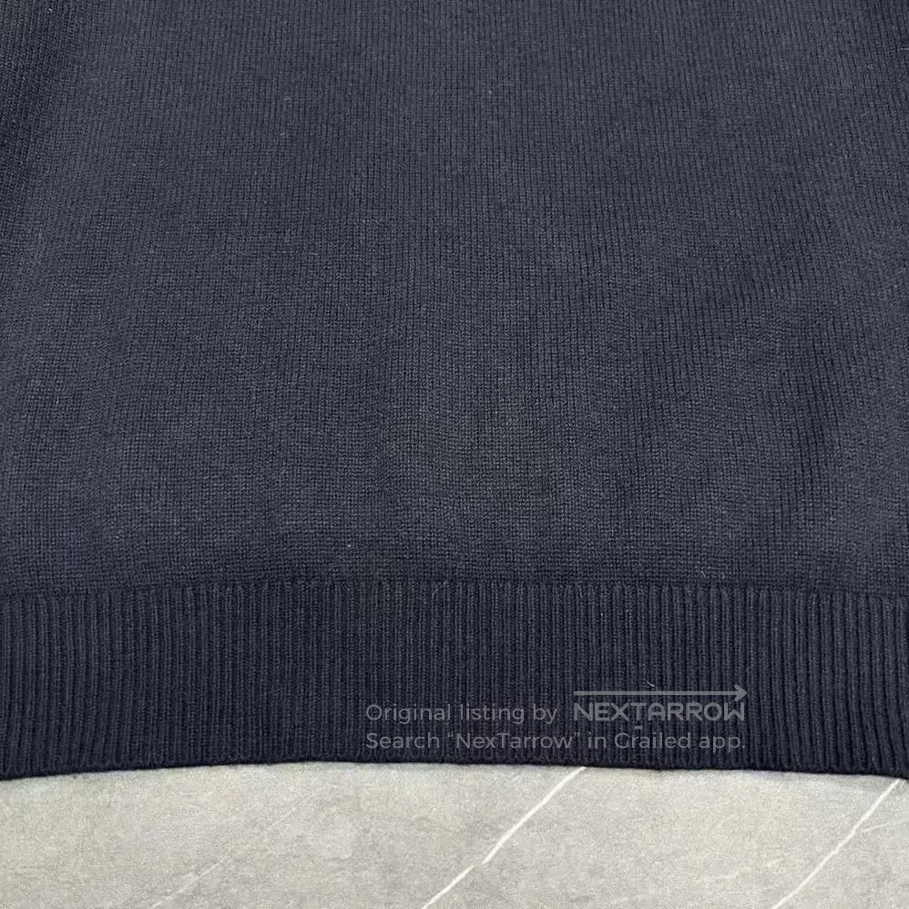 Louis Vuitton louis vuitton logo sweater in navy blue. Size US L / EU 52-54 / 3 - 4 Thumbnail