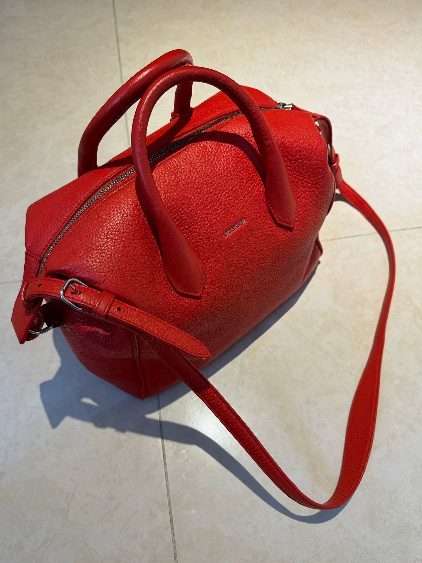 Balenciaga Balenciaga TopHandle Red Leather Adjustable Strap Zip 9/10 Size ONE SIZE - 1 Thumbnail